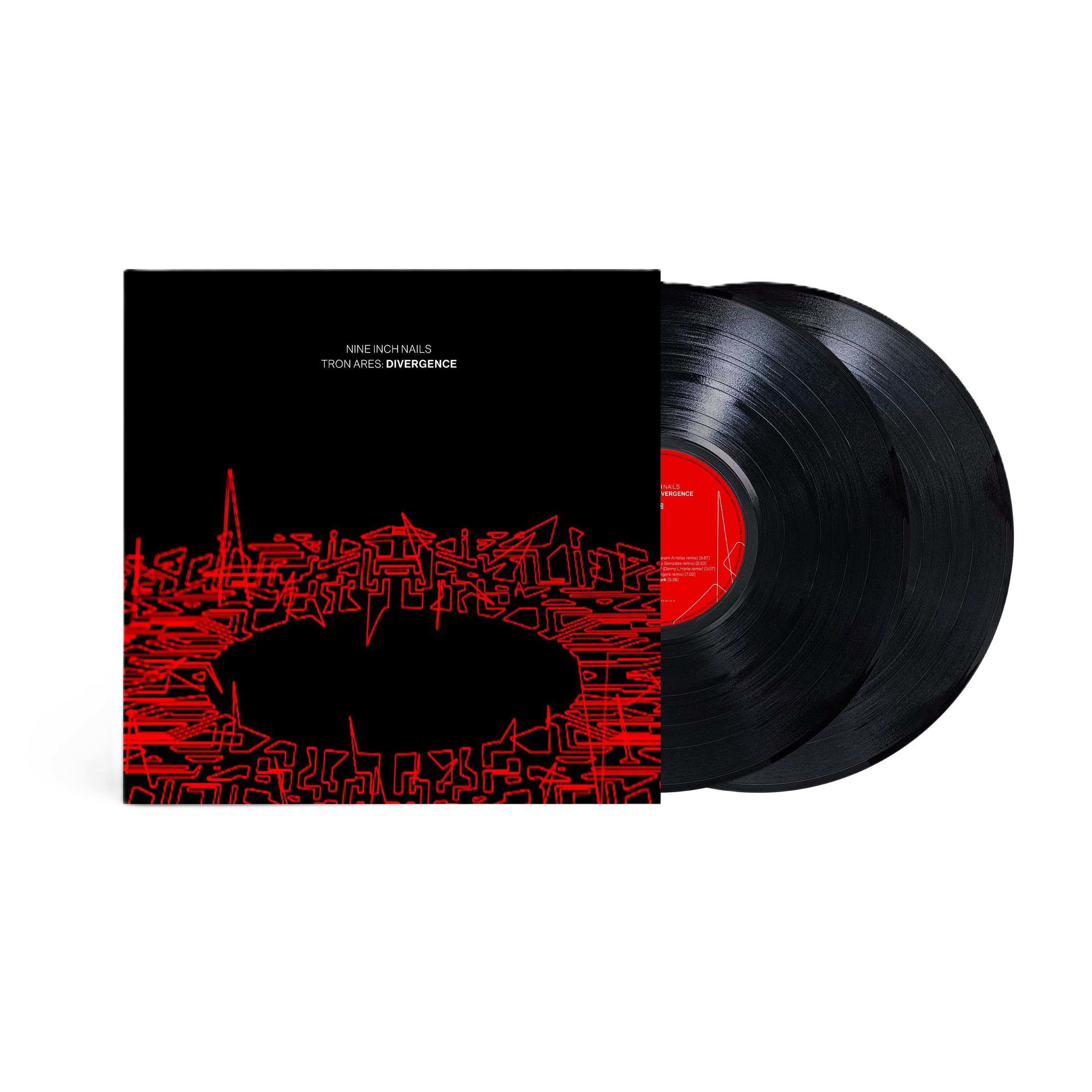Zwei schwarze Schallplatten mit schwarzer Hülle und rotem Muster. Nine Inch Nails.
