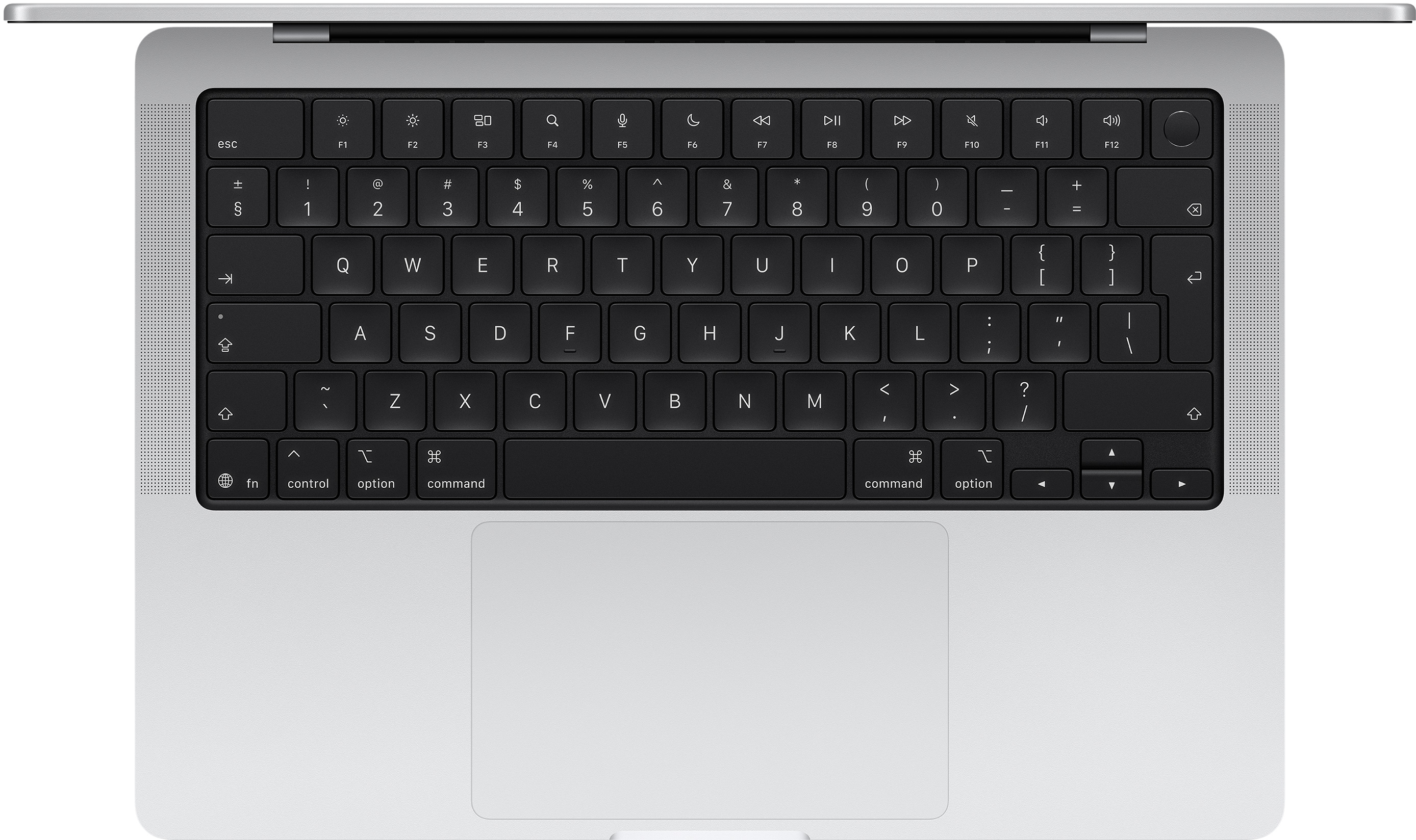 Egy ezüst laptop fekete billentyűzetének és touchpadjének közelképe.