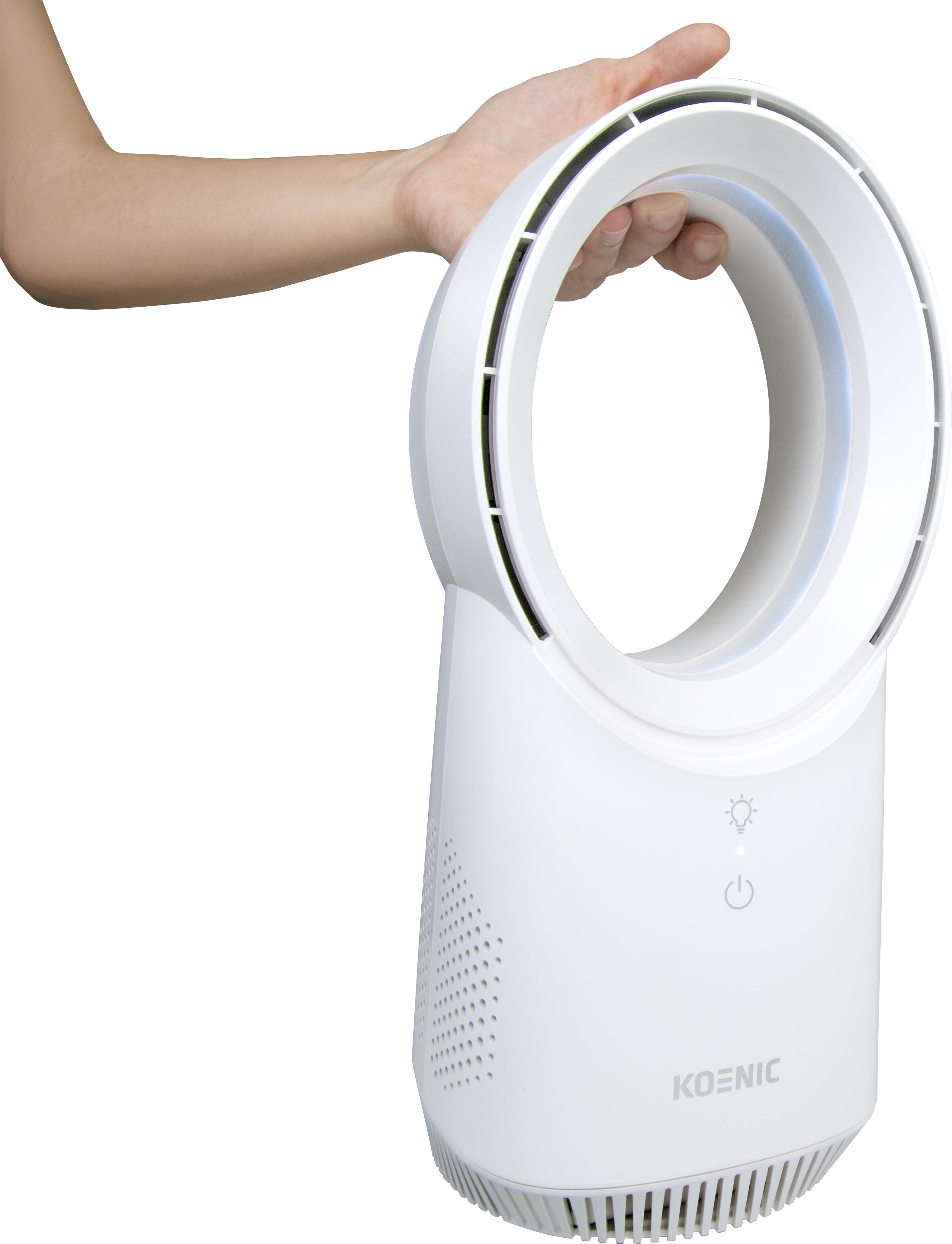 Una mano tiene un ventilatore bianco senza pale con manico ad anello.