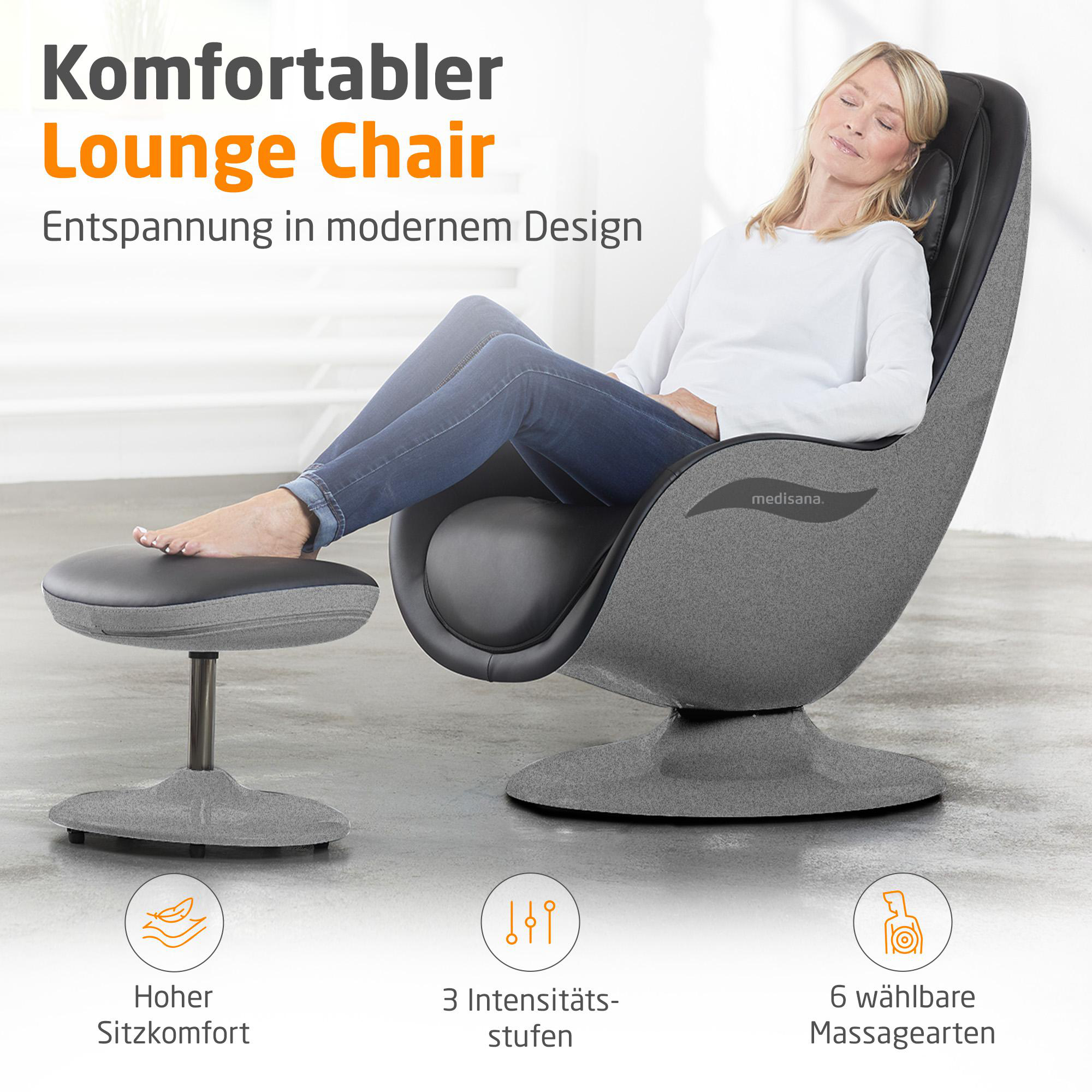 Frau entspannt in einem grauen Medisana Lounge Sessel mit Fußhocker.