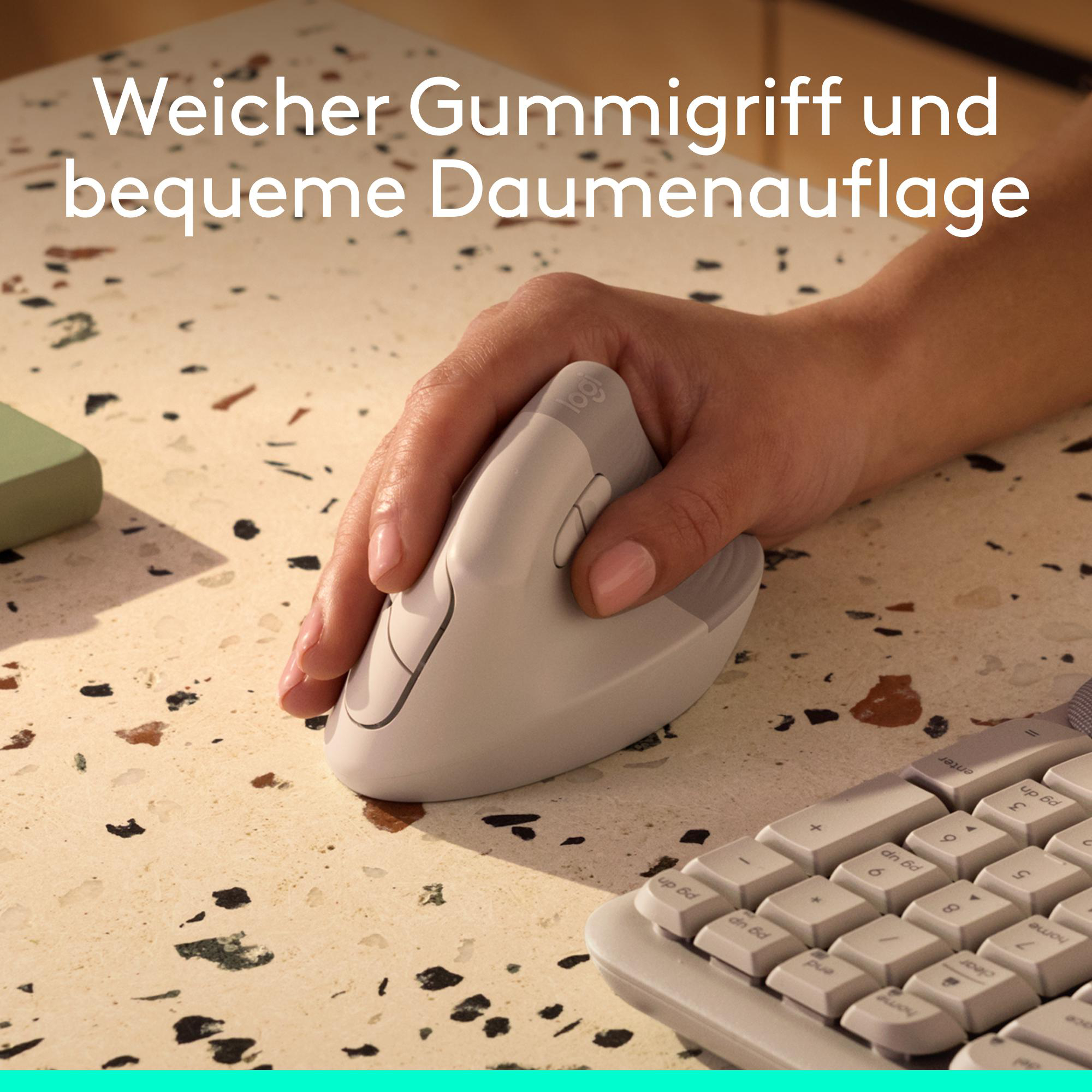 Graue vertikale Maus mit Logitech-Logo, die von einer Hand gehalten wird.