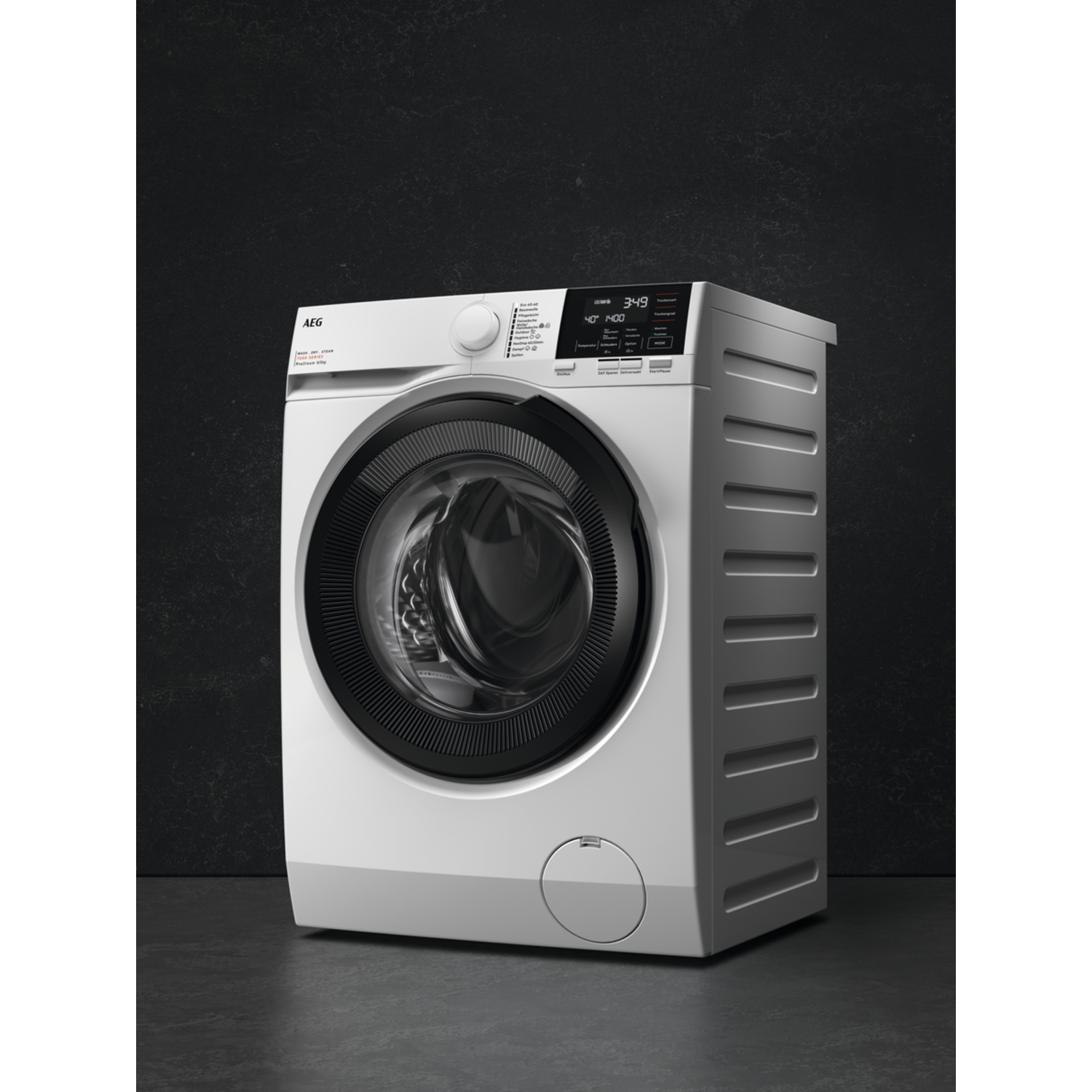 Een witte AEG wasmachine met zwarte deur en digitaal display.
