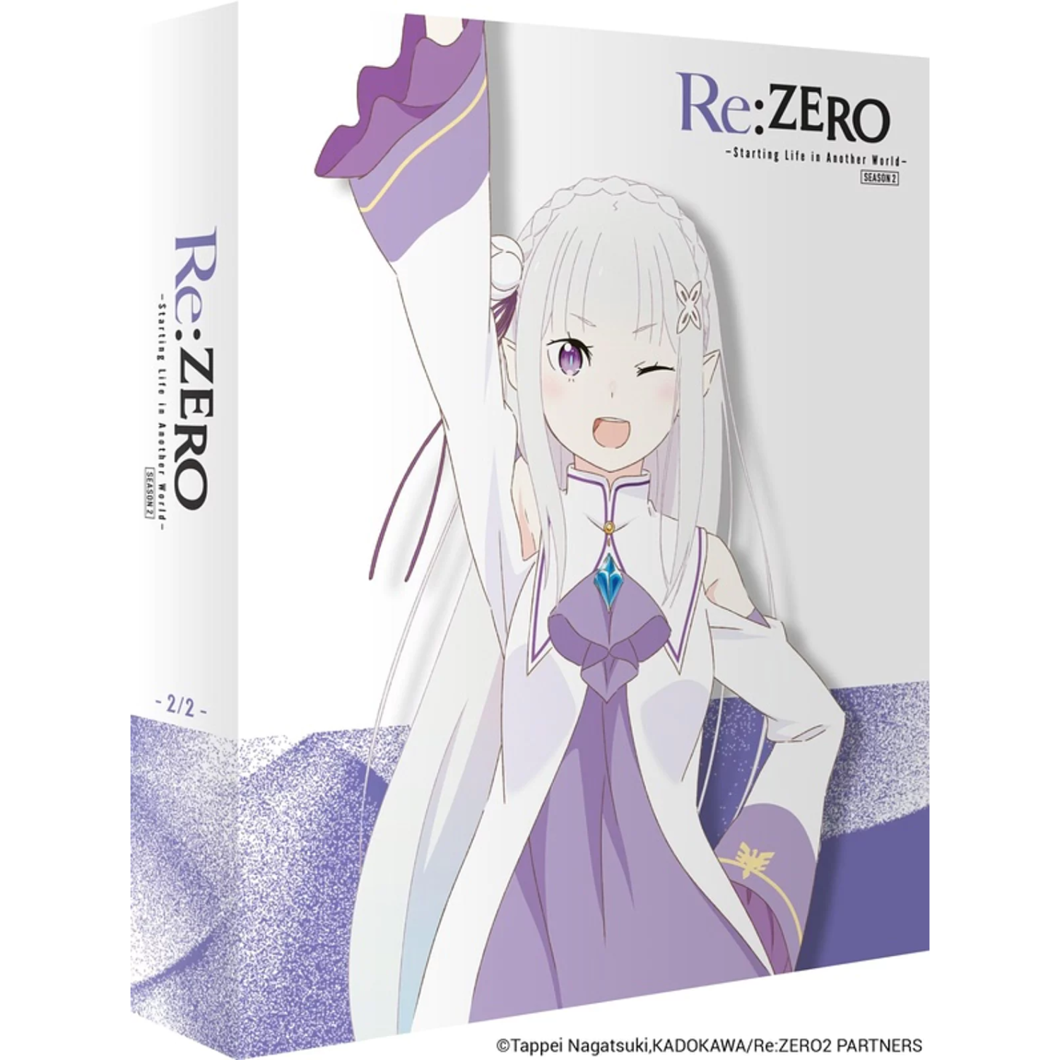 Emilia de Re:Zero fait un clin d'œil main levée, tenue violette, sur boîte.