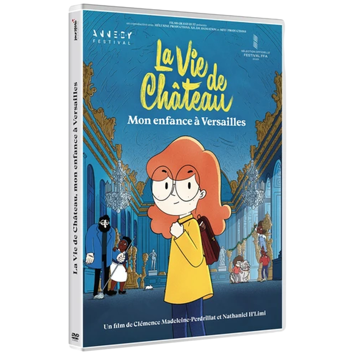 Couverture DVD film animé : Fille rousse en pull jaune devant un château.