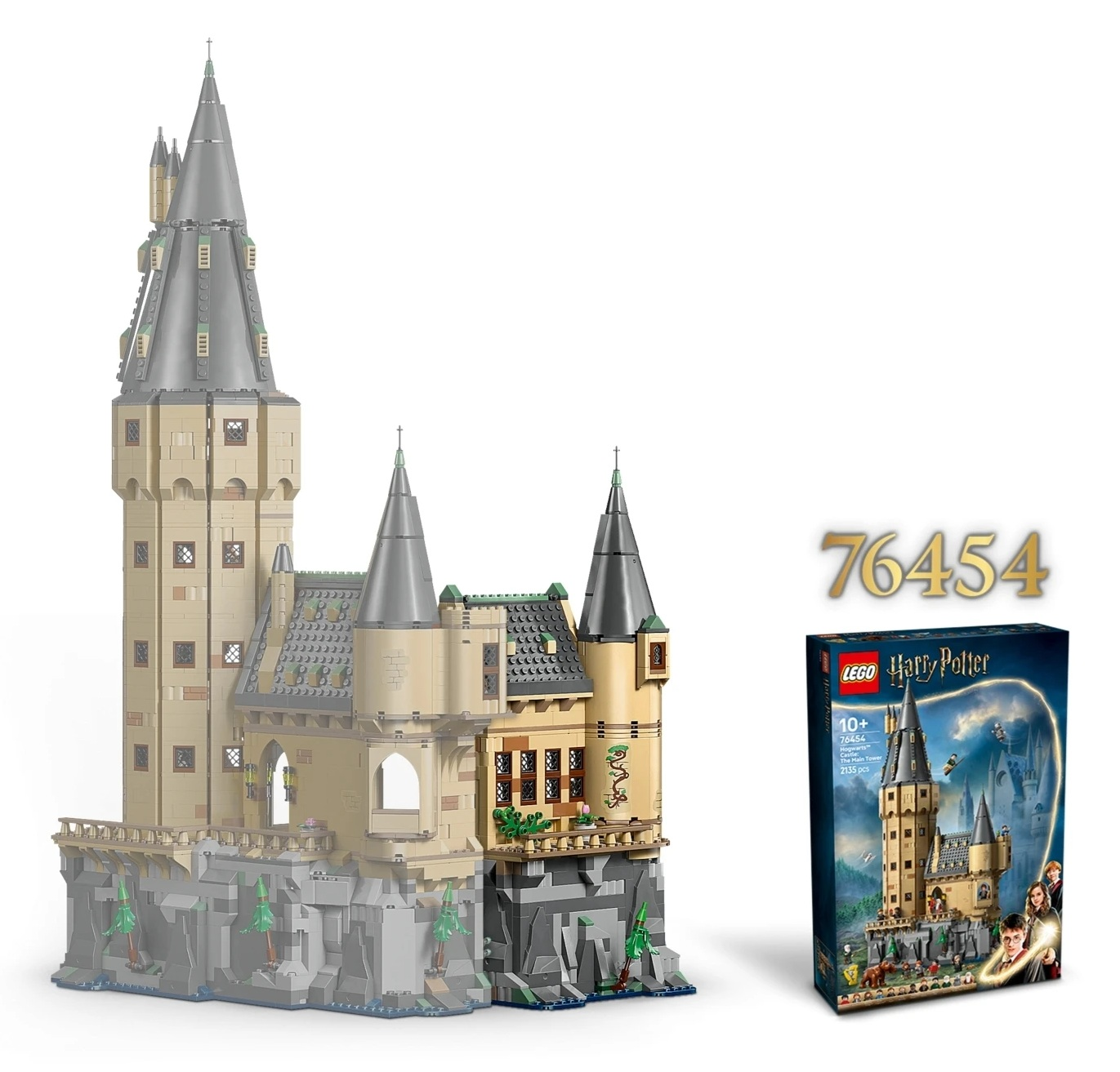 Model Lego Hogwartu z wieżami i pudełkiem.