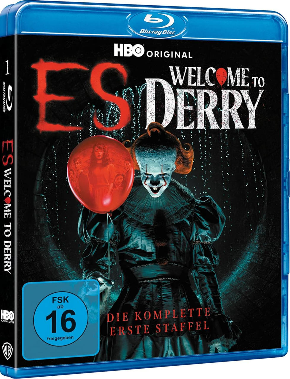 Pennywise hält einen roten Ballon. Blu-ray-Cover von 'Es: Willkommen in Derry'.