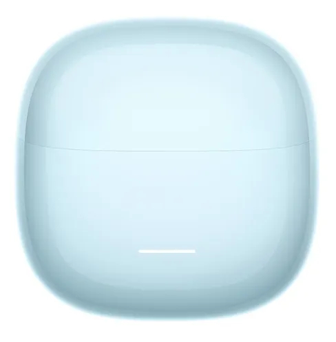 Jasnoniebieskie, owalne etui ładujące do słuchawek, na białym tle.