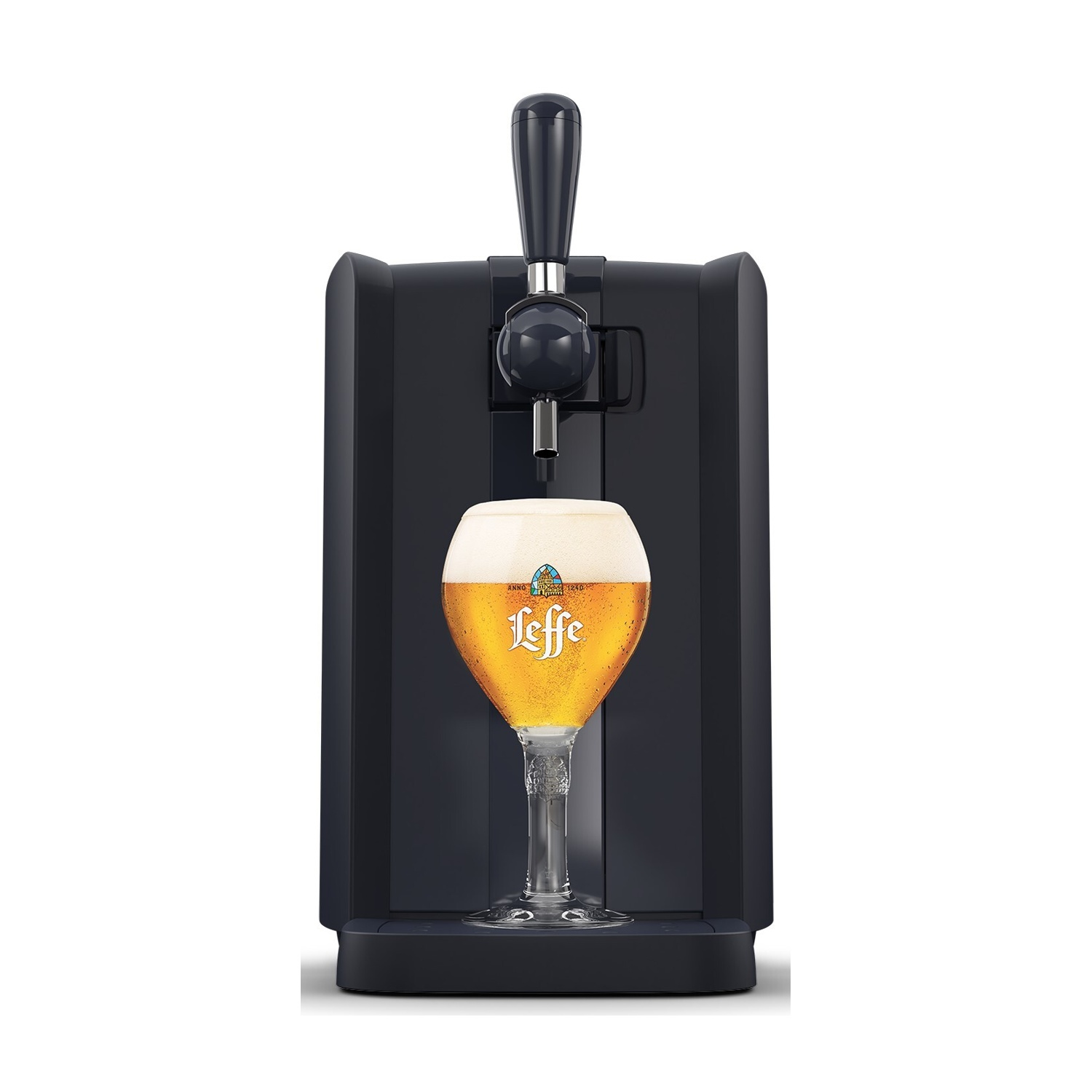 Un rubinetto per birra nero con un bicchiere di birra pieno davanti.