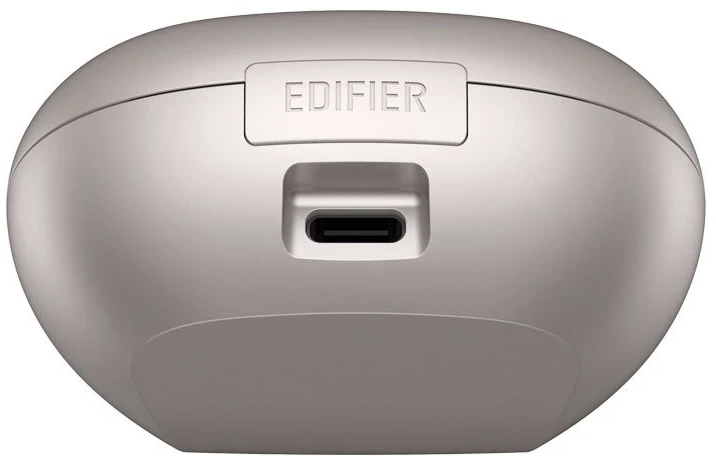 Ezüst Edifier töltőtok USB-C porttal.