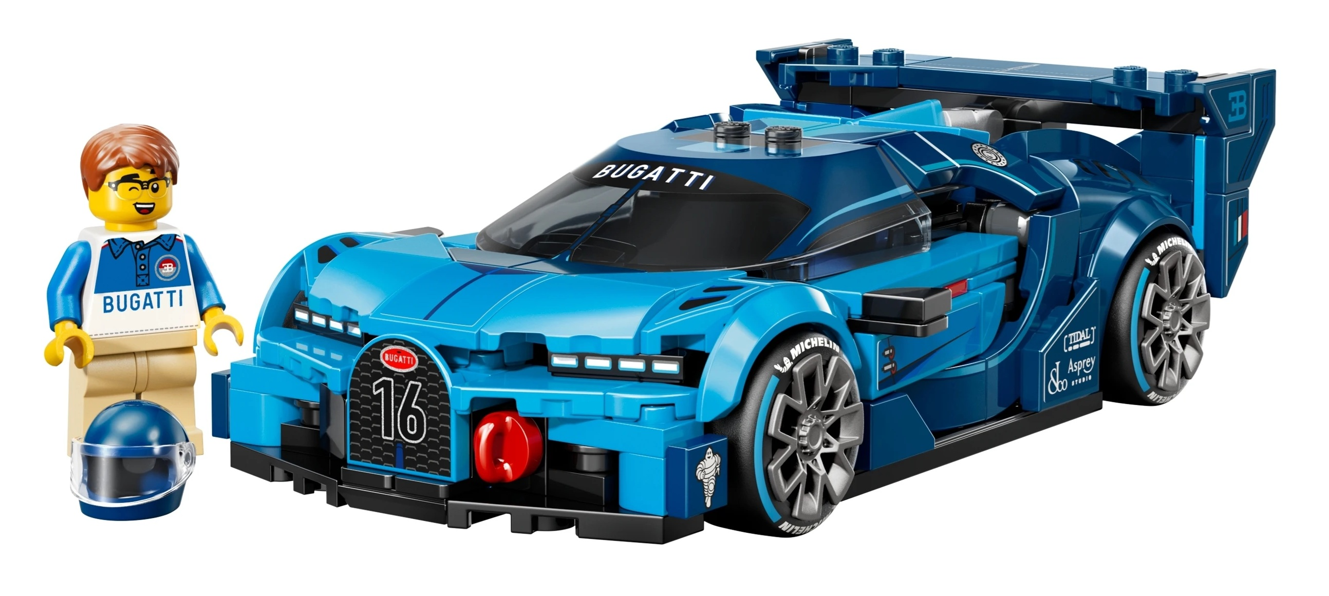 Niebieski samochód Lego Bugatti i ludzik z kaskiem. Białe tło.