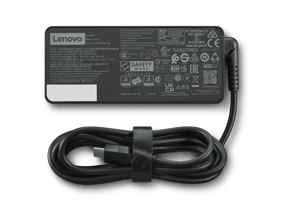 Lenovo Netzteil mit schwarzem Kabel. Aufdrucke zeigen Modell und Zertifizierungen.