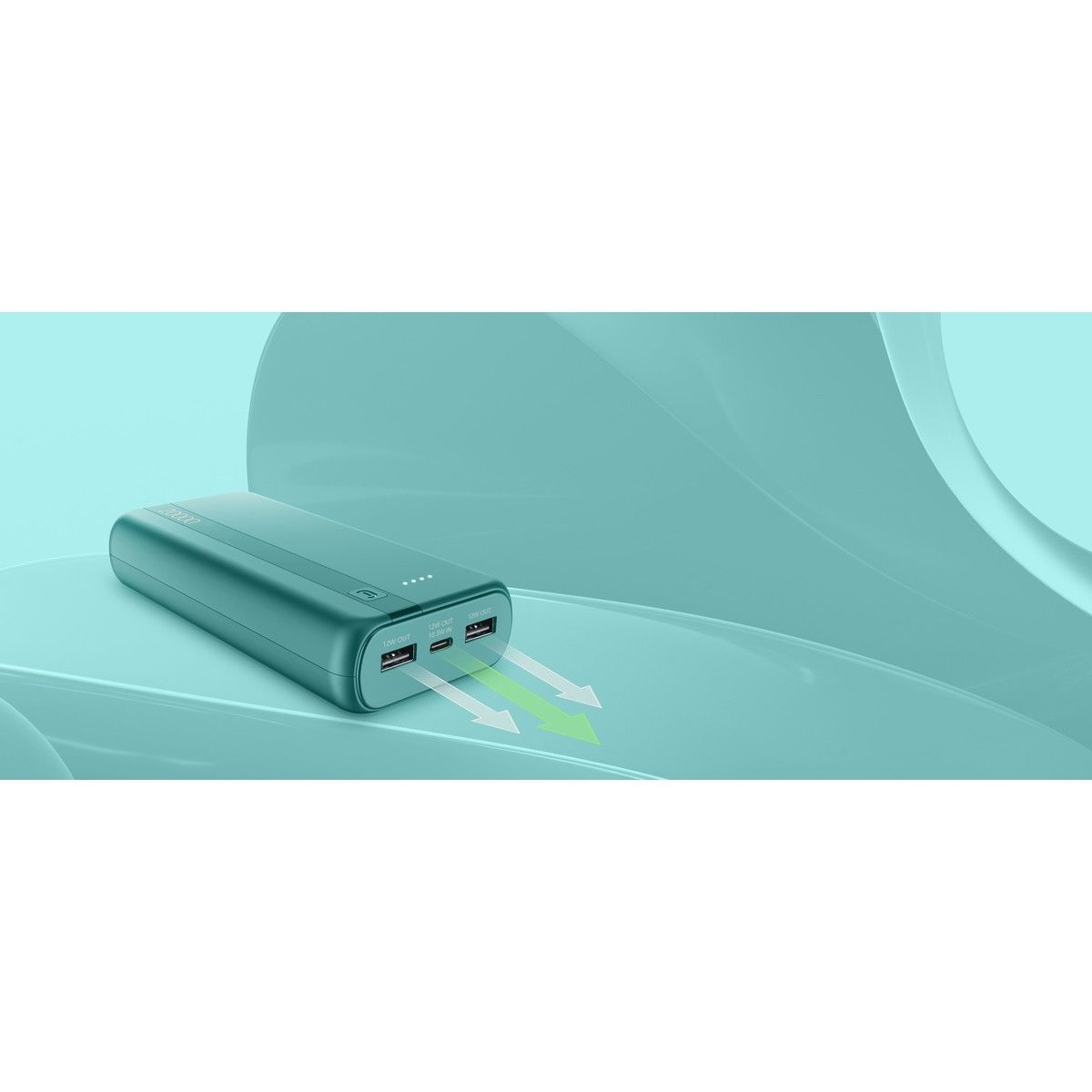 Ein tealfarbener Powerbank mit zwei USB-Anschlüssen auf einer geschwungenen Oberfläche.