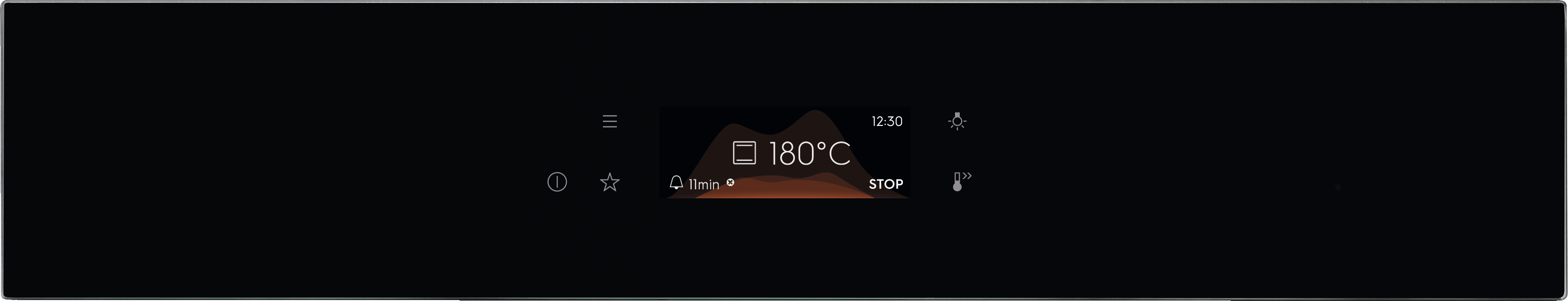 Wyświetlacz cyfrowy z ustawieniami piekarnika: 180°C, timer 11 min, zegar 12:30.