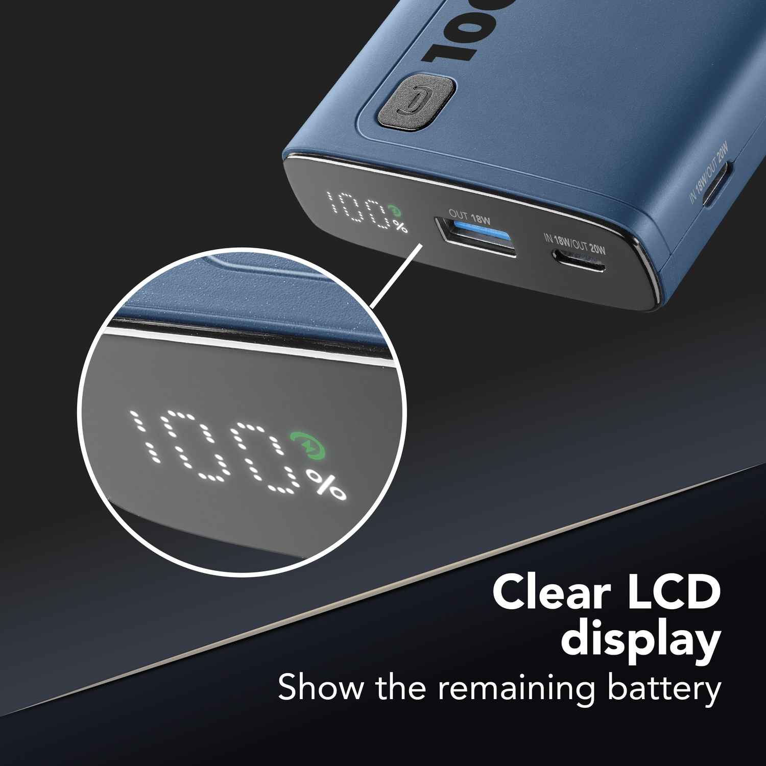 Power bank blu che mostra il 100% di carica sul display LCD.