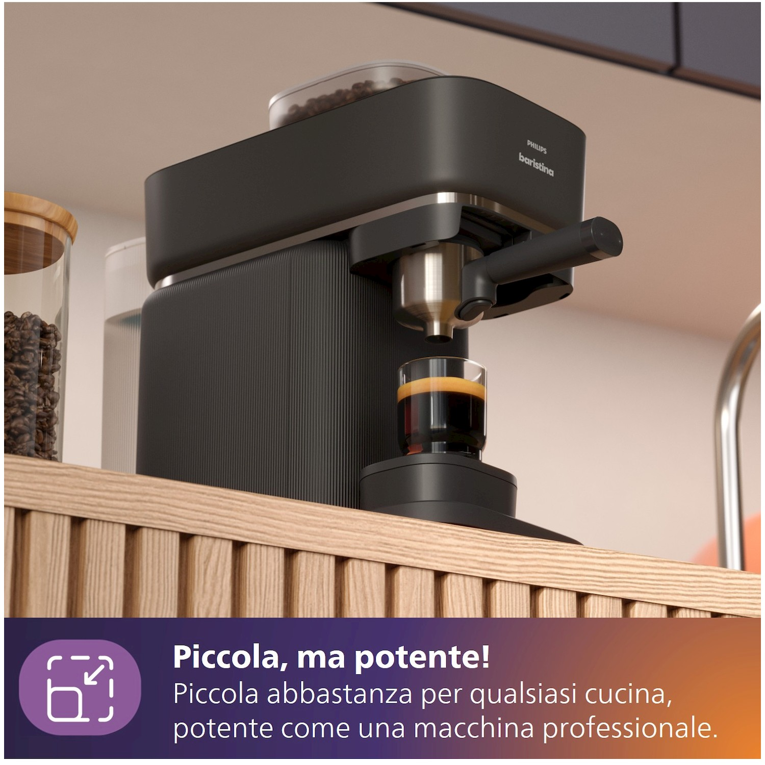 Macchina espresso Philips Barista nera prepara caffè in un bicchiere.