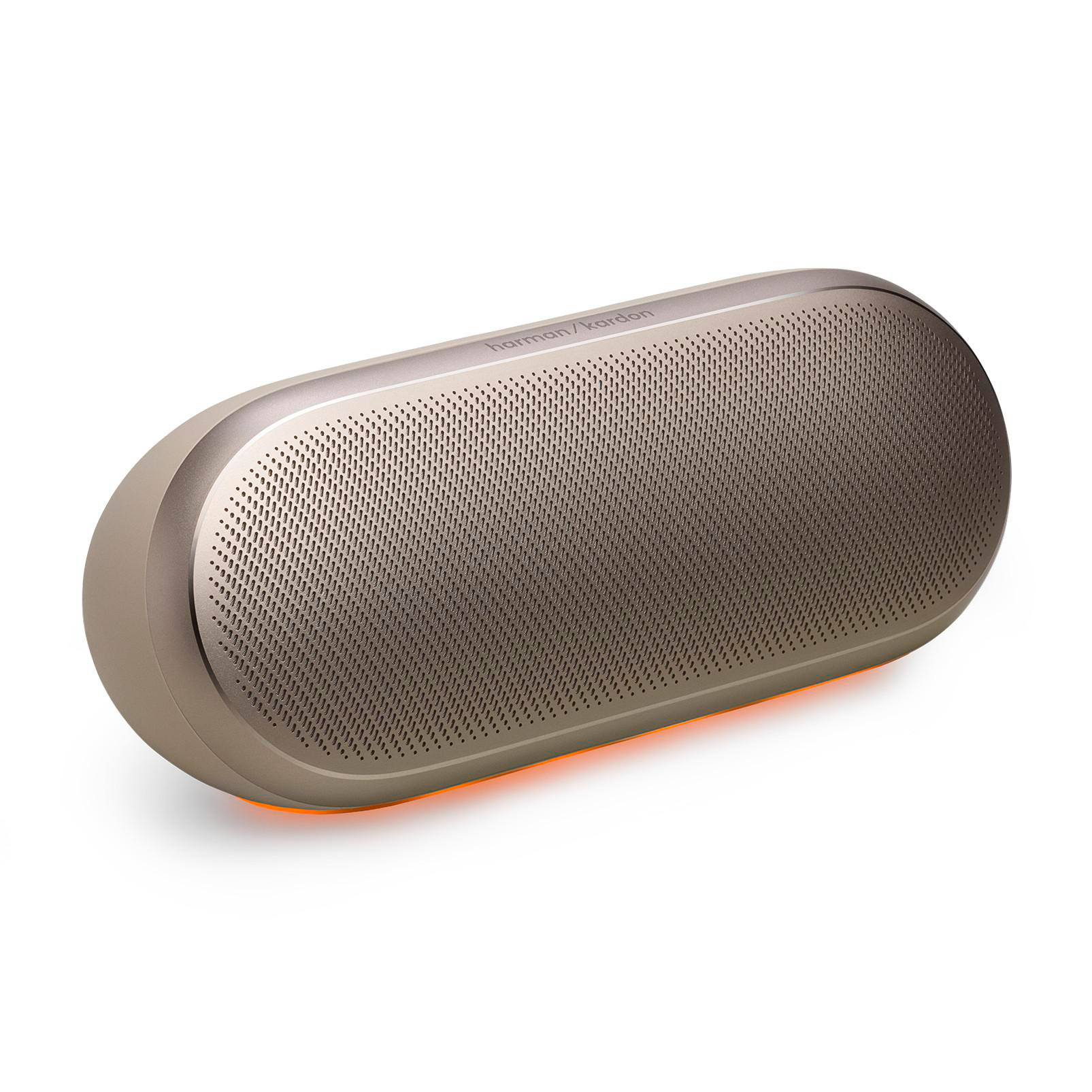Ein ovaler, bronzefarbener Harman Kardon Lautsprecher mit orangenem Licht.