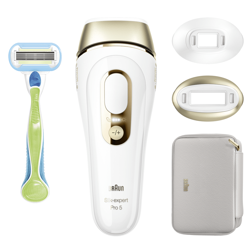 Un depilador Braun Silk-expert Pro 5 blanco con accesorios y maquinilla.
