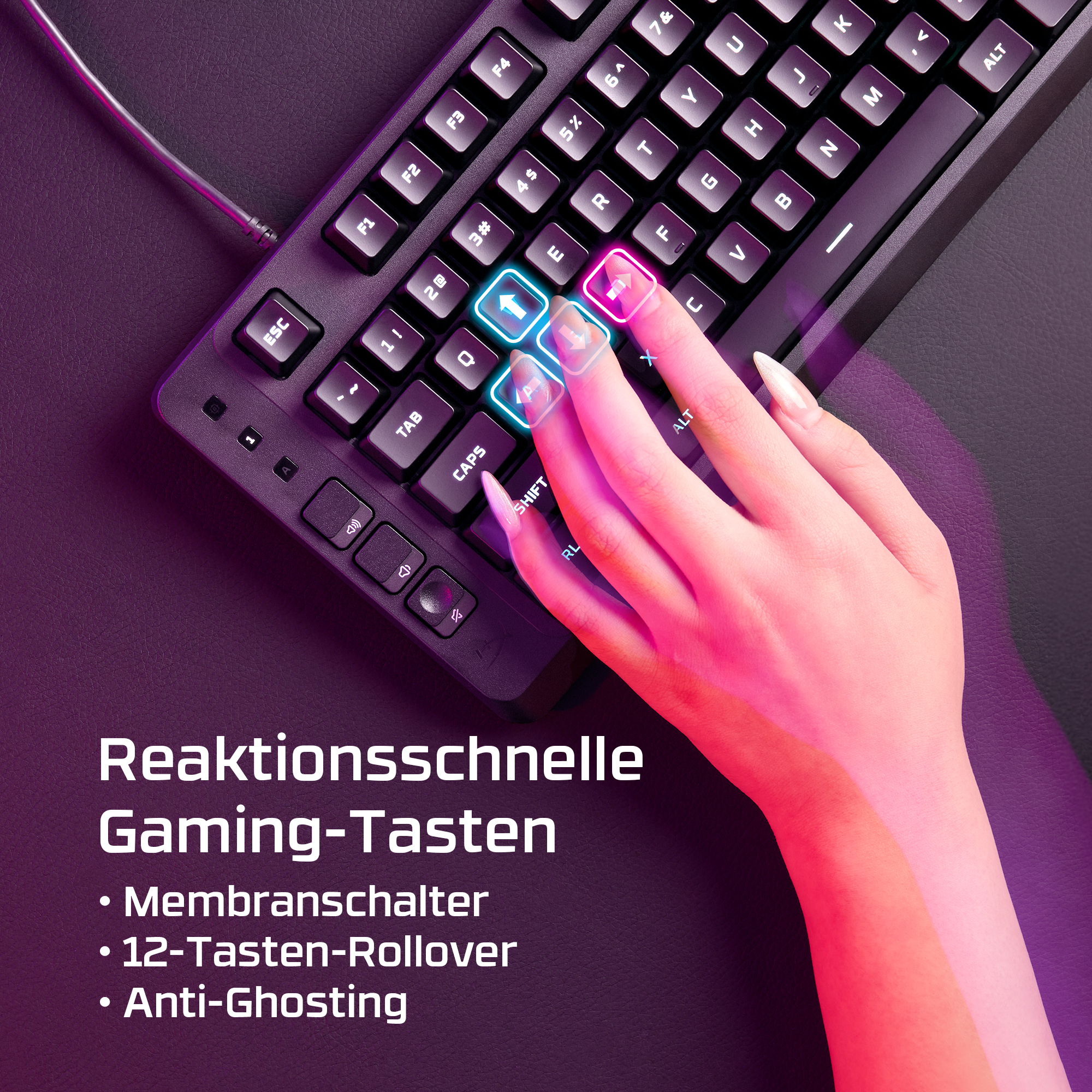 Eine Hand drückt beleuchtete Tasten auf einer Tastatur.