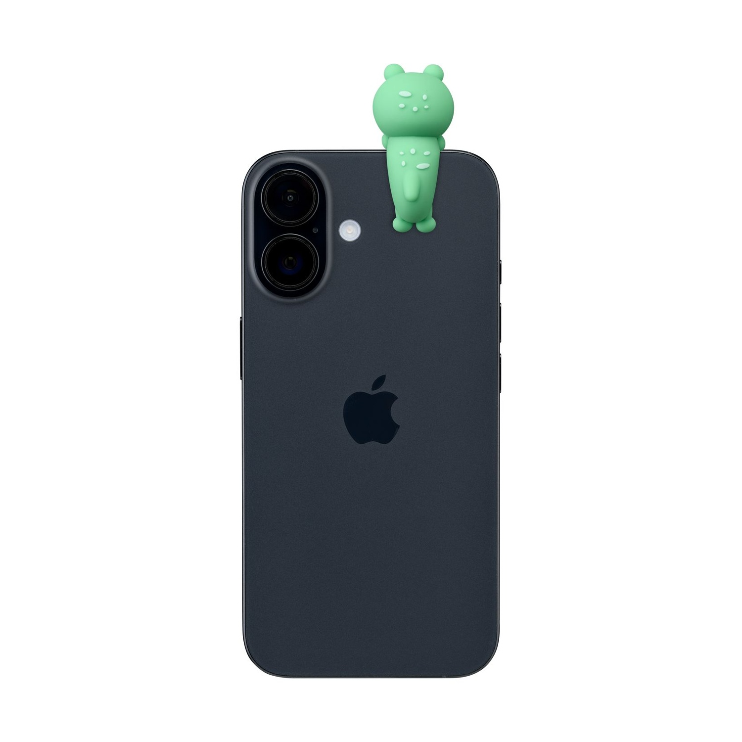 Una clip a forma di orso verde su un iPhone scuro, sfondo bianco.