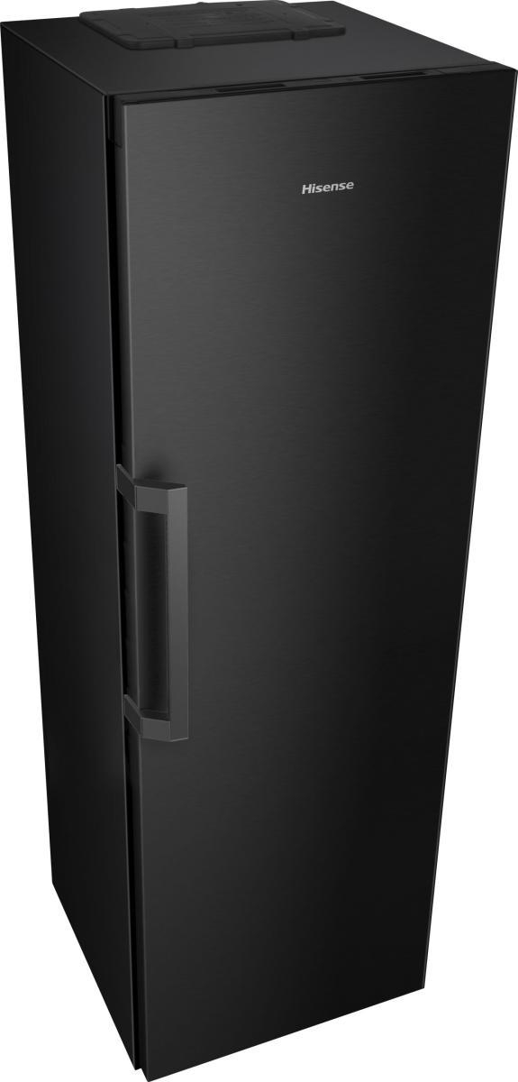 Ein schlanker, schwarzer Hisense-Kühlschrank mit silbernem Griff.