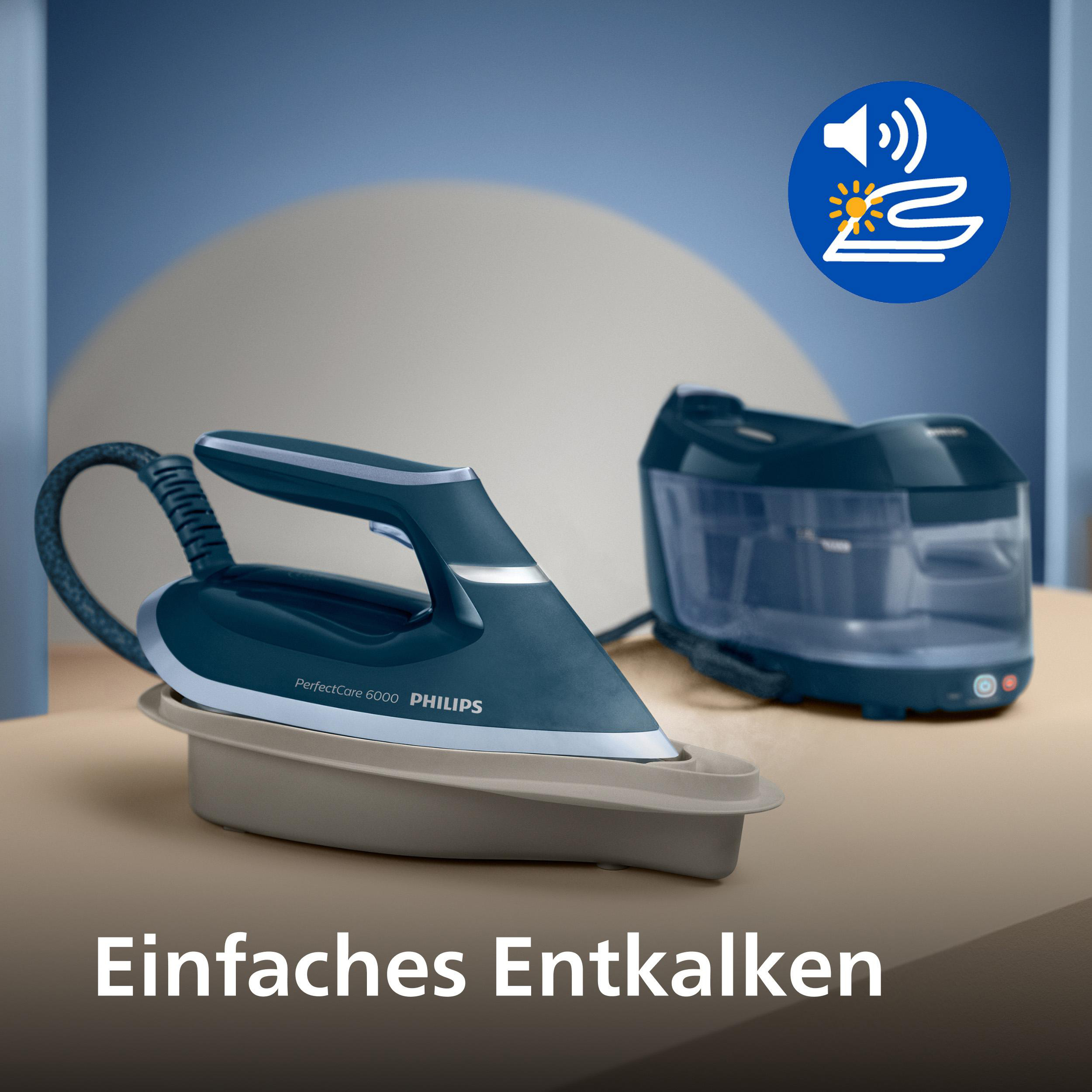 Dampfbügeleisen mit separatem Wassertank. Symbol für einfache Entkalkung.