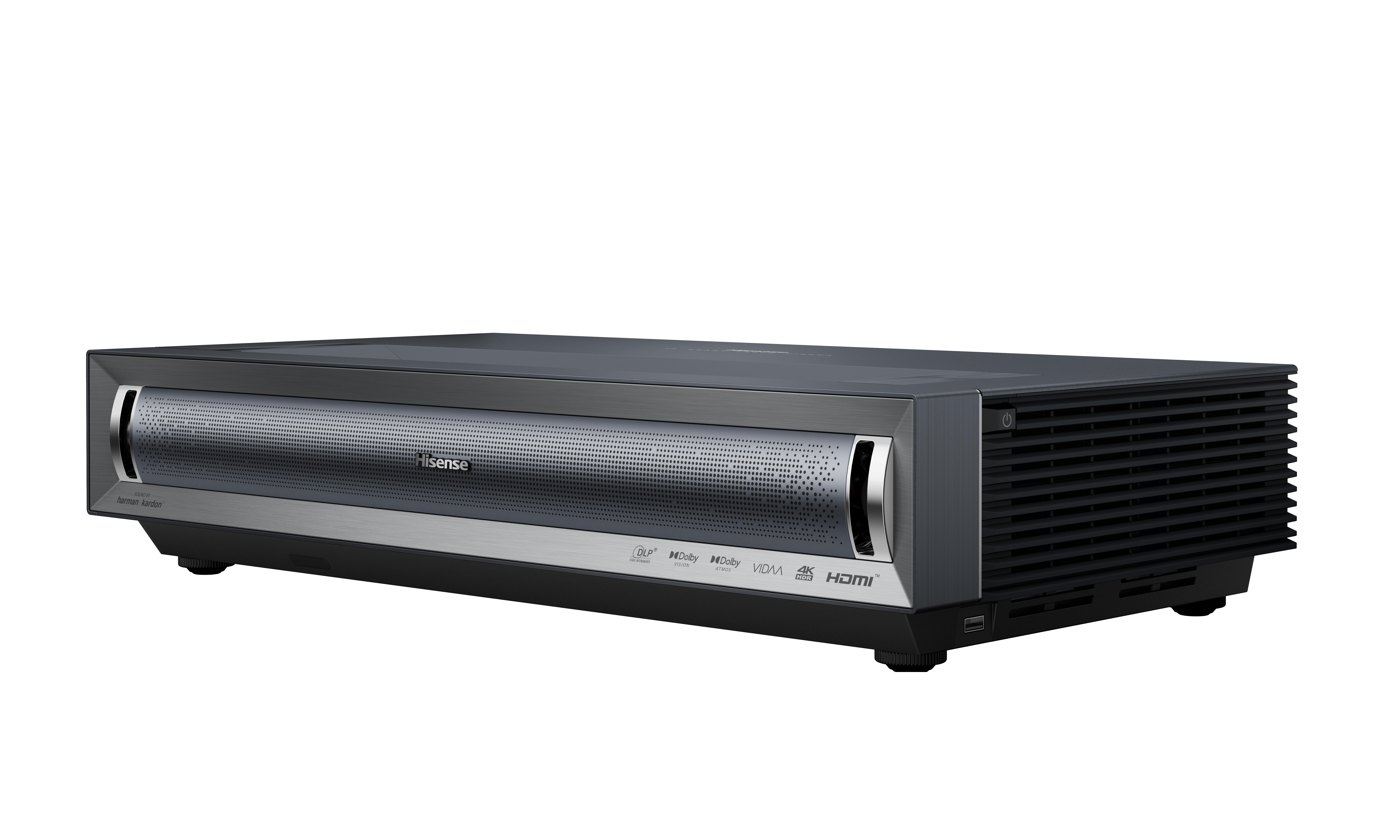 Ein grauer Hisense-Projektor mit Harman Kardon-Sound und Lüftungsschlitzen.