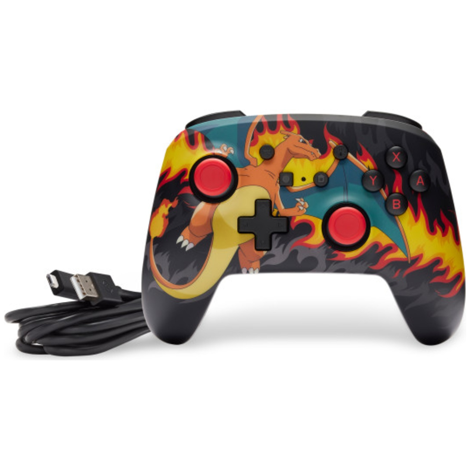 Une manette noire avec Charizard et des flammes. Un câble noir est à gauche.