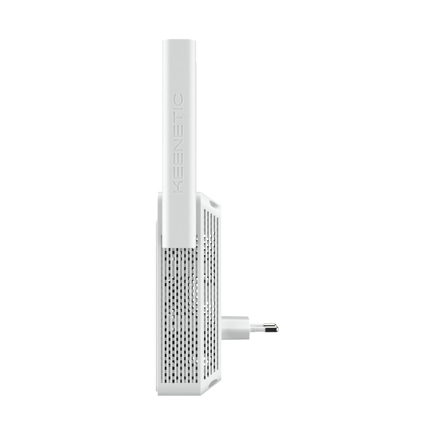 Un ripetitore Wi-Fi Keenetic bianco con fessure di ventilazione e una spina.