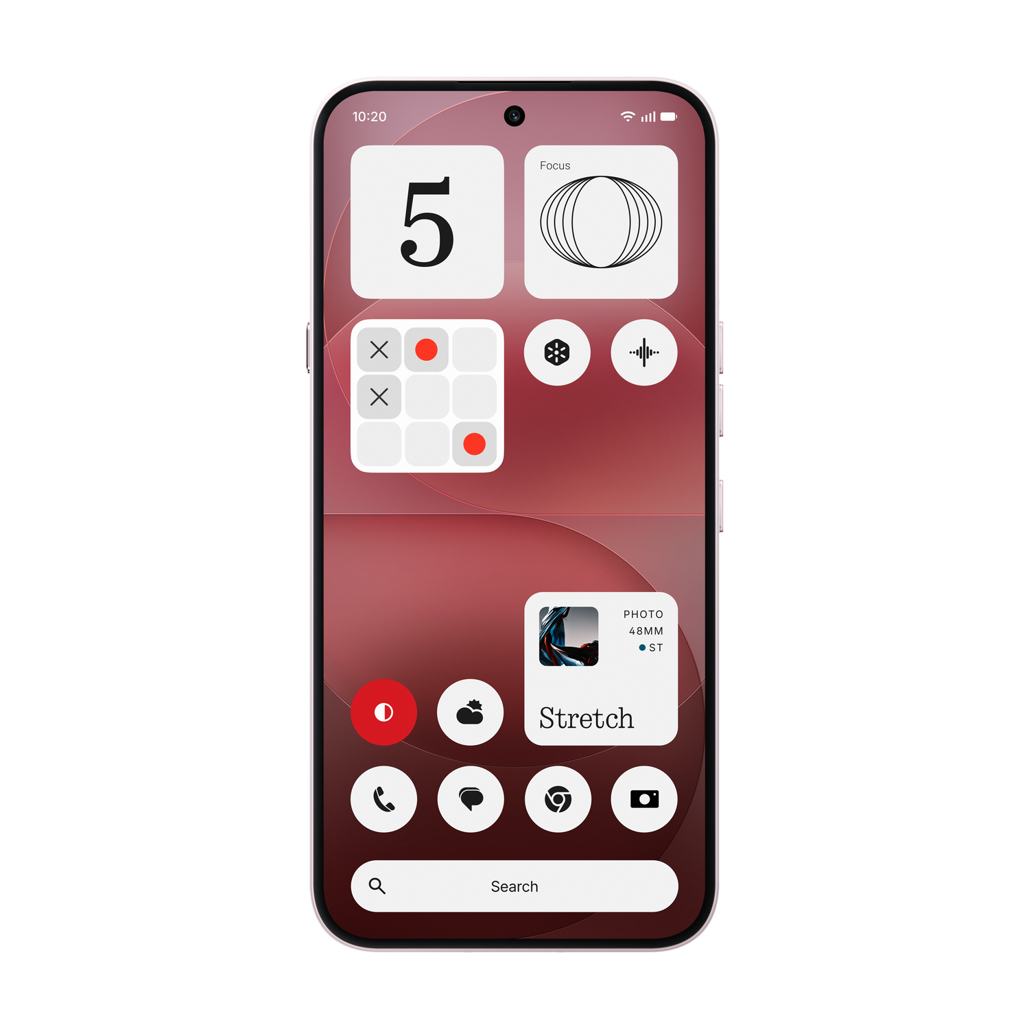Pantalla de smartphone con widgets: número 5, diseño de enfoque, tres en raya, clima, llamada, chat, Chrome, cámara.