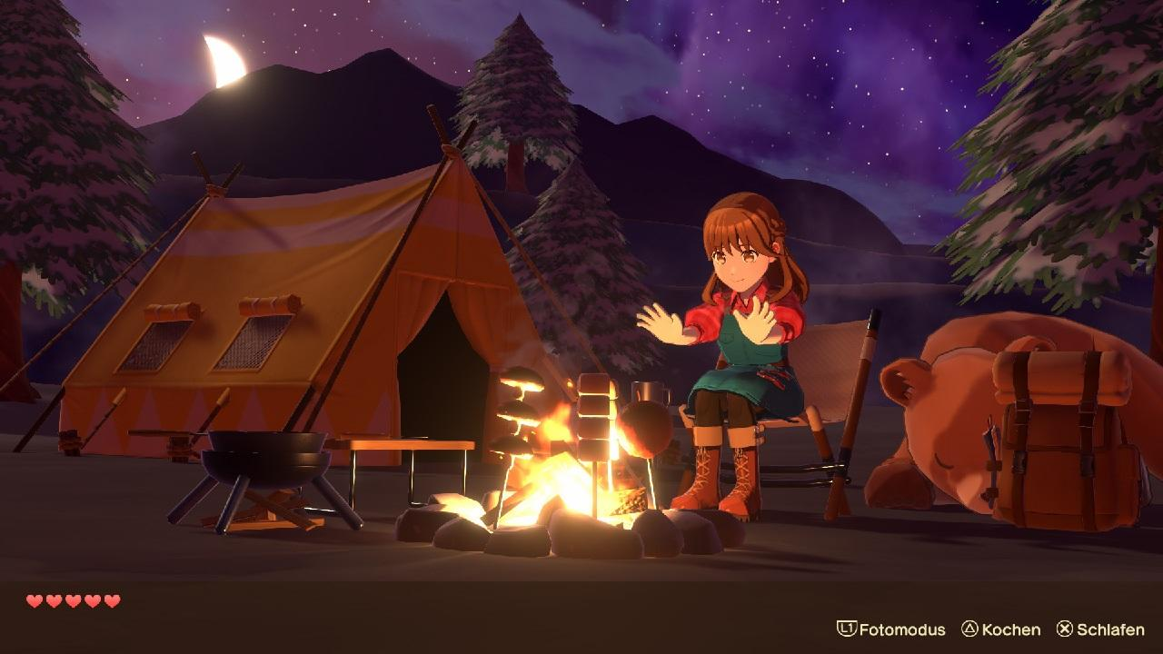 Mädchen am Lagerfeuer neben Zelt und schlafendem Bär bei Nacht.