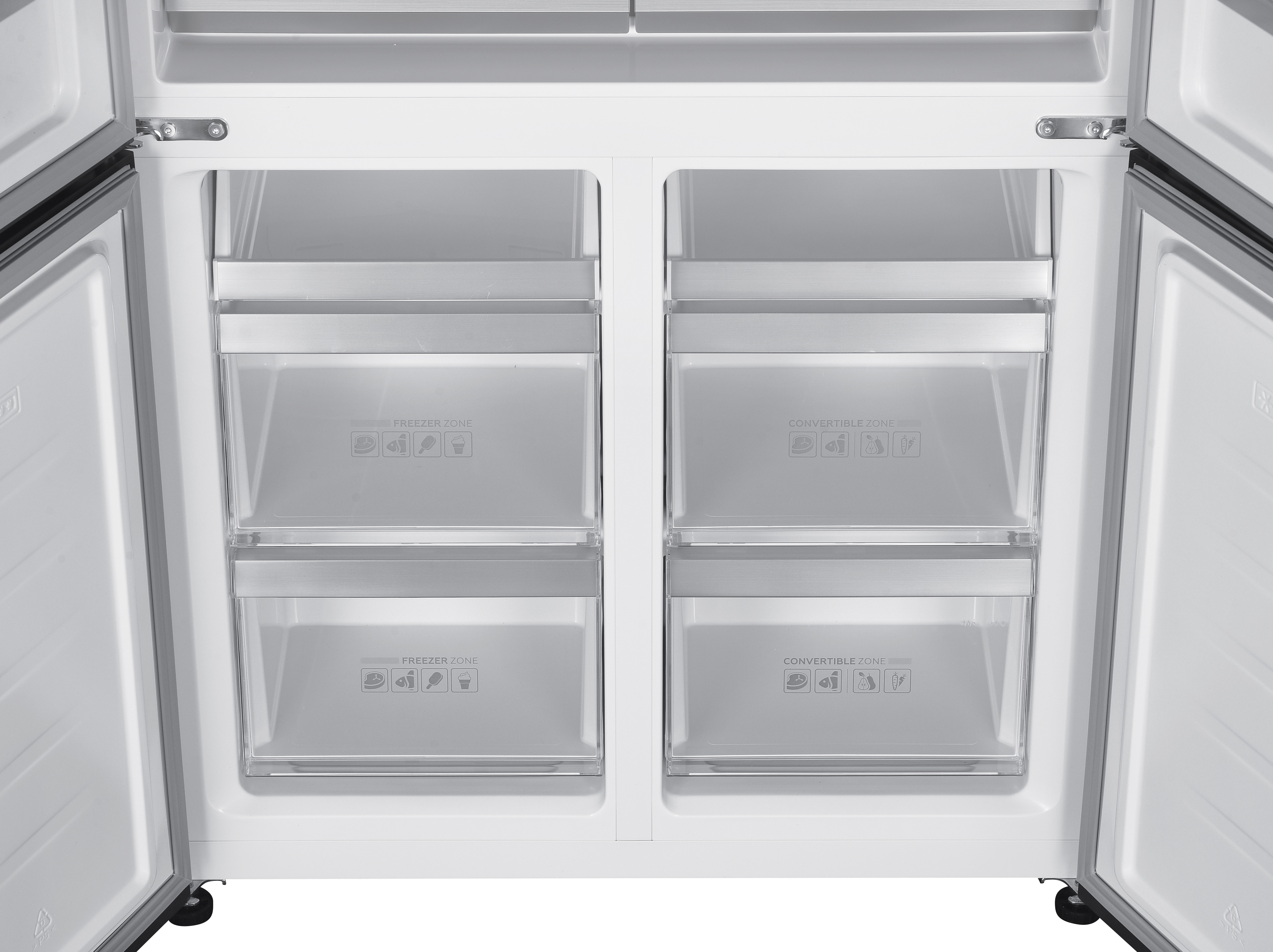 Un refrigerador blanco vacío con puertas abiertas y cuatro cajones transparentes.