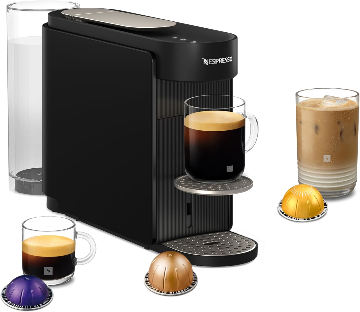 Czarny ekspres Nespresso ze zbiornikiem na wodę, dwoma filiżankami kawy i kapsułkami.