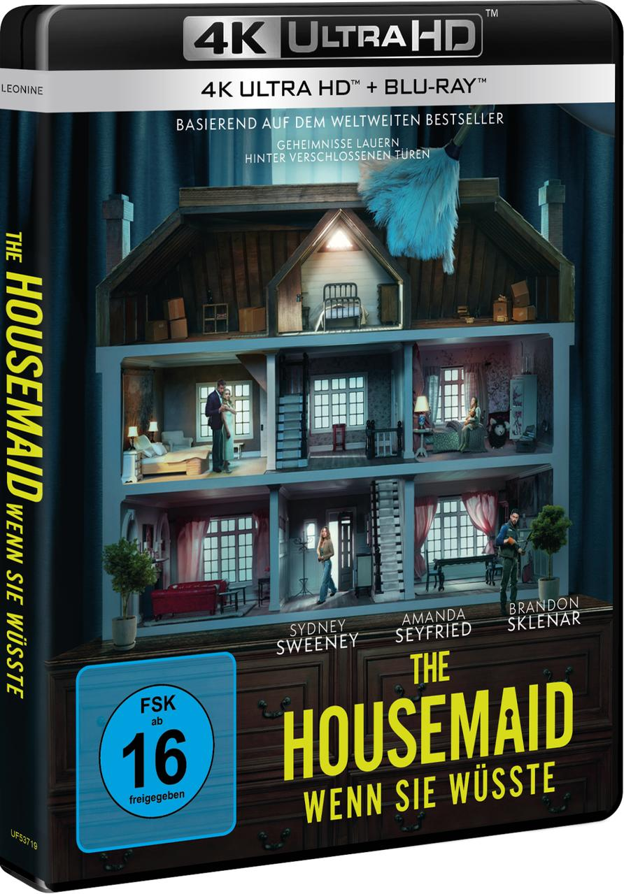 Ein Puppenhaus mit Szenen aus einem Film, mit Schauspielern und dem Titel.