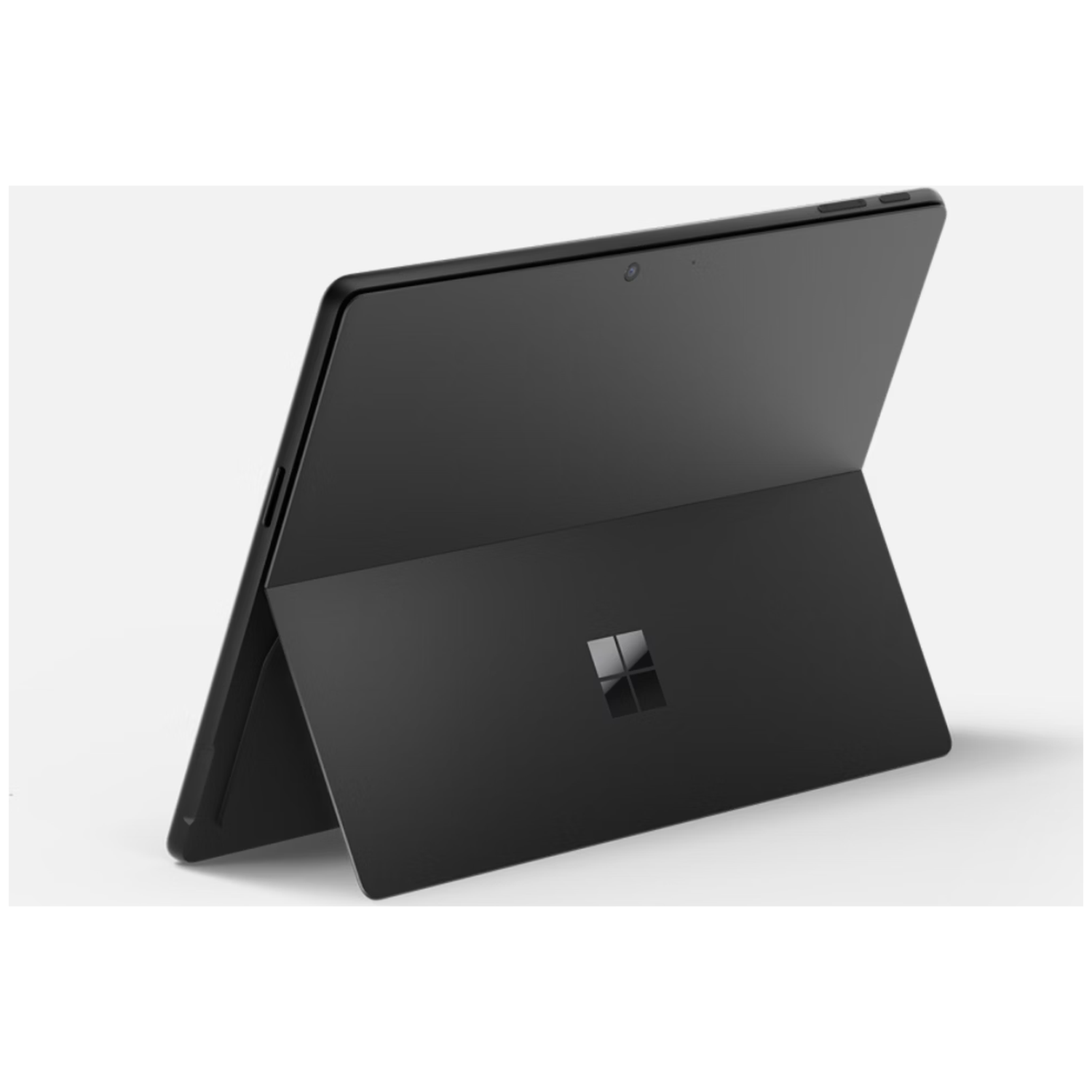 Zwarte tablet met uitklapbare standaard en Microsoft-logo.