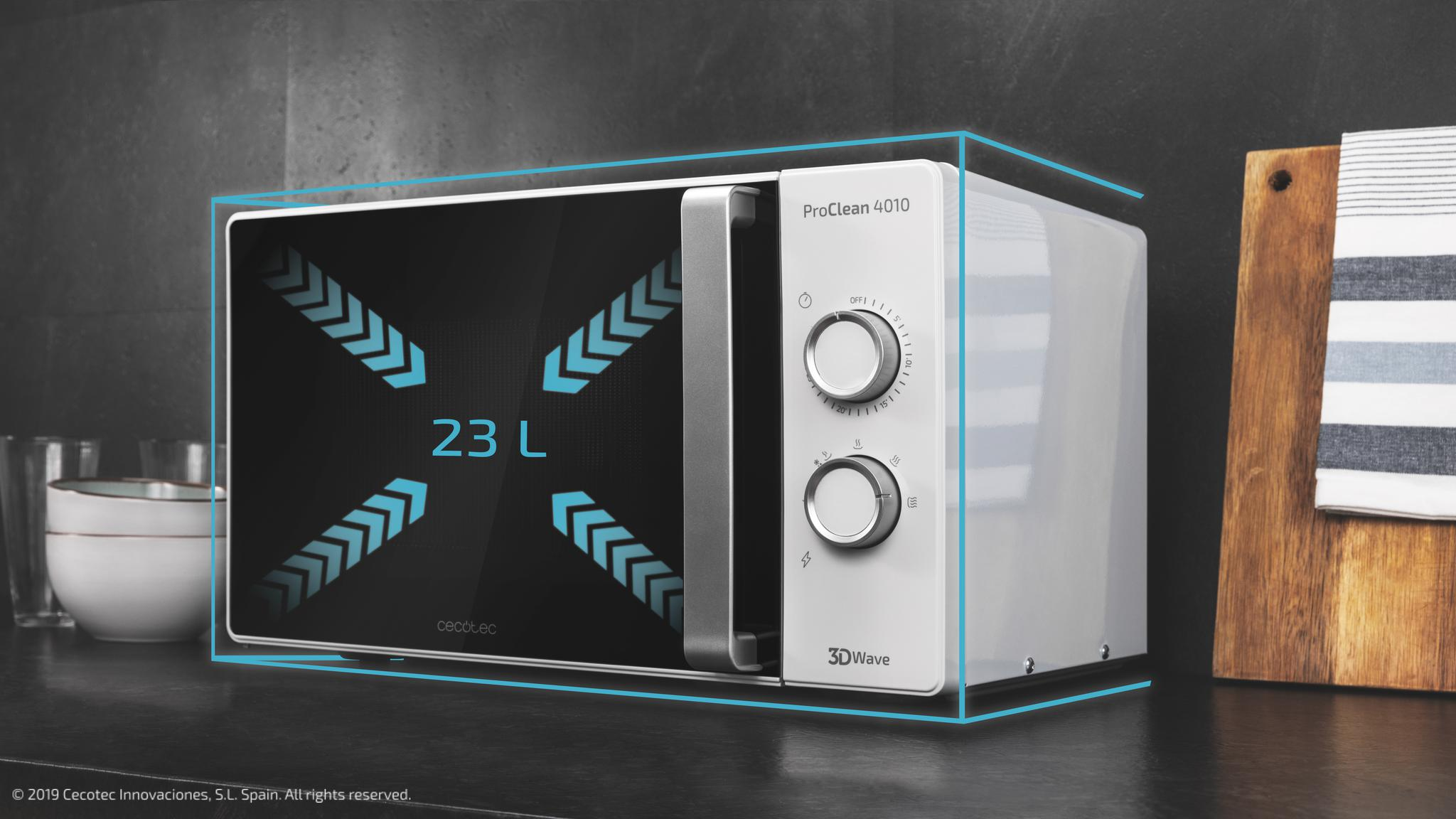 Un microondas blanco Cecotec ProClean 4010 con capacidad de 23L.