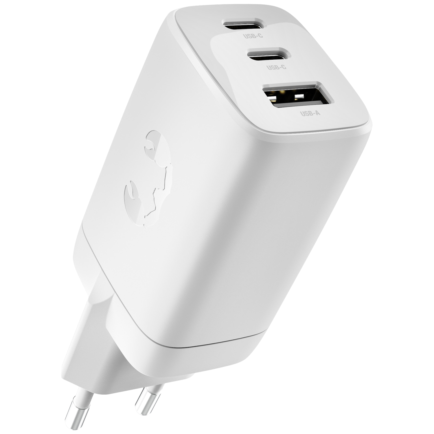 Un chargeur USB-C blanc avec deux ports USB-C et un port USB-A.