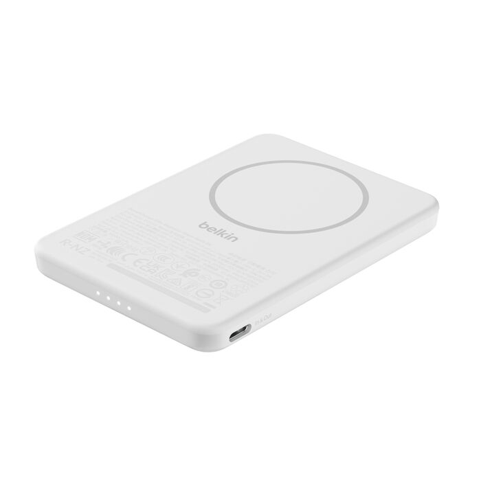 Cargador Belkin MagSafe blanco con puerto USB-C e indicadores.
