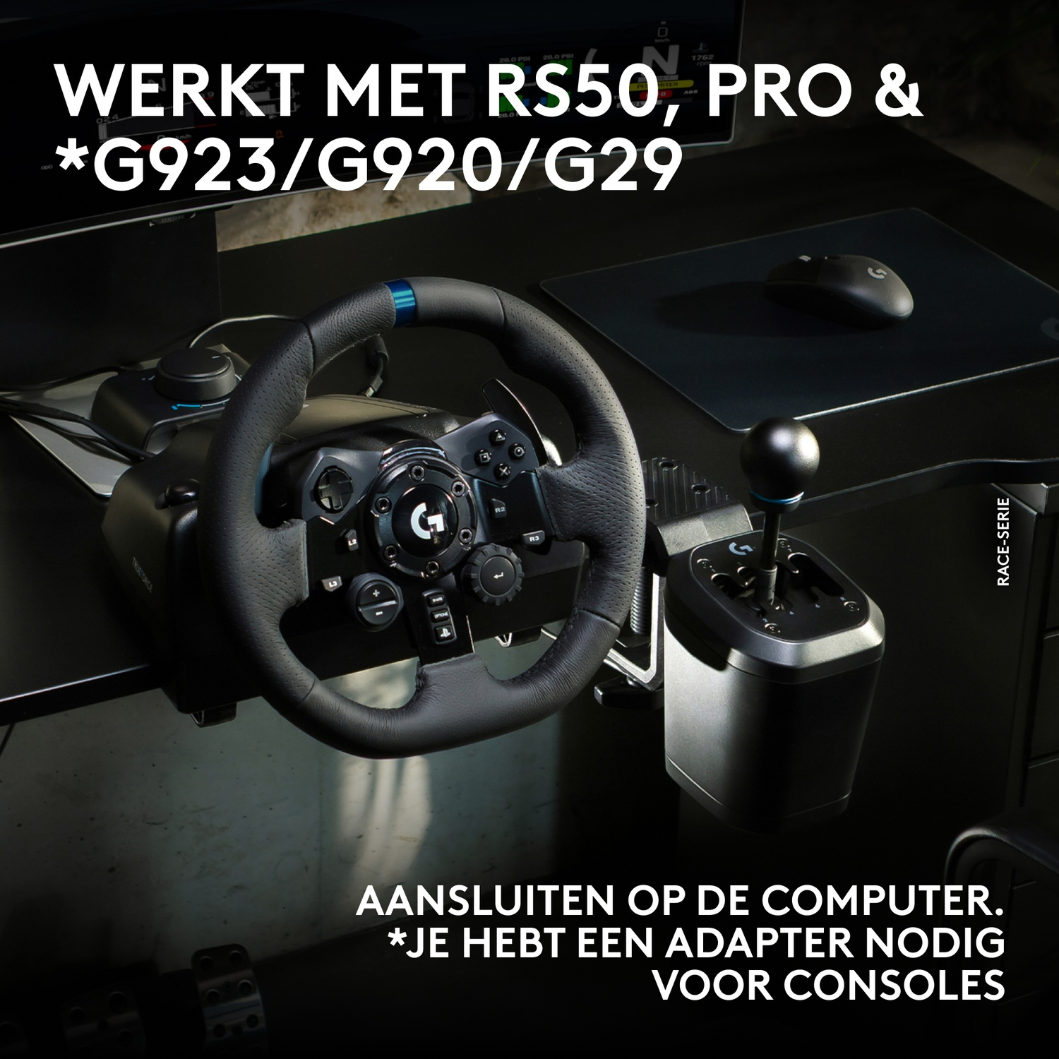 Logitech race stuur met pook en pedalen op een bureau.