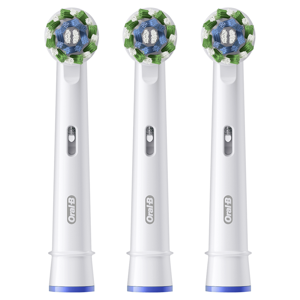 Tres cabezales de cepillo de dientes Oral-B blancos con cerdas azul y verde.