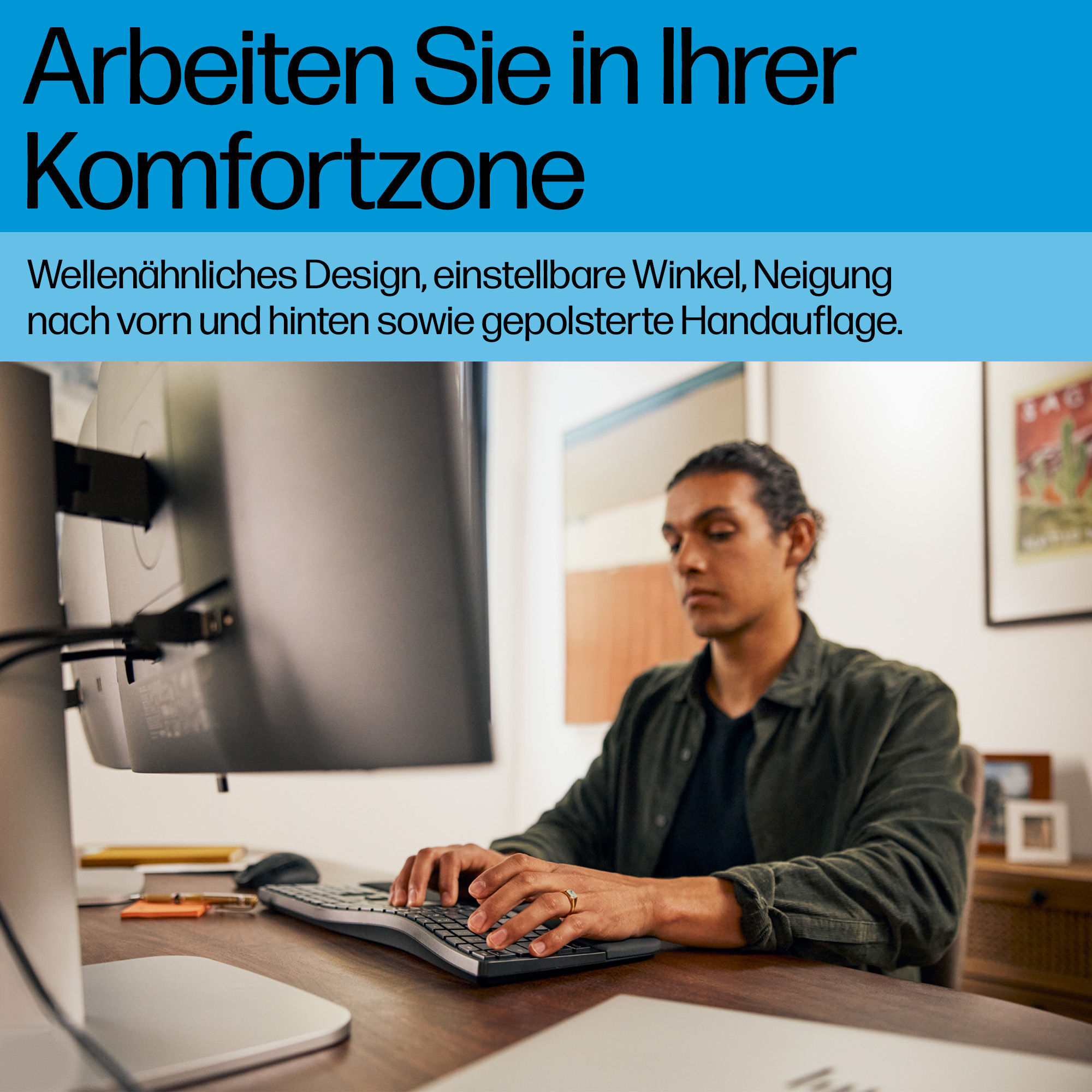 Mann arbeitet am Computer, schreibt auf Tastatur, nahaufnahme.