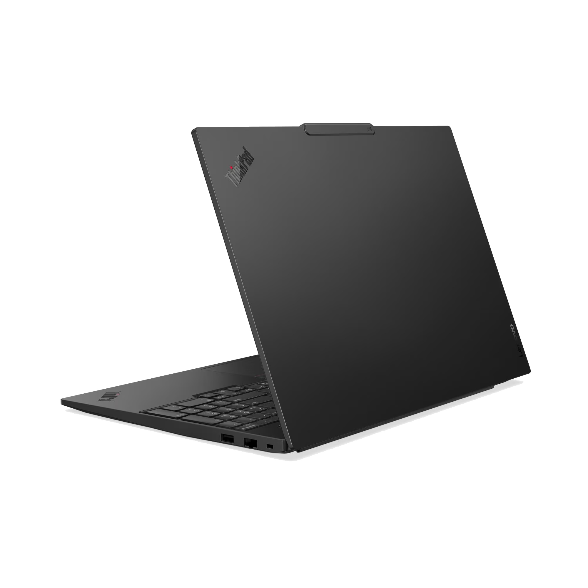 Un portátil ThinkPad negro cerrado que muestra el teclado y los puertos.