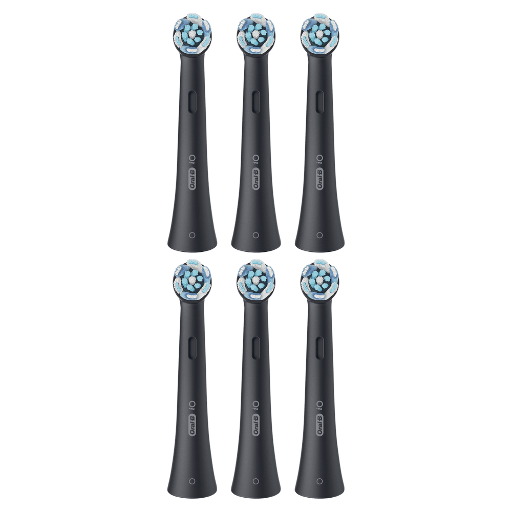 Seis cabezales de cepillo Oral-B iO negros con cerdas azules y blancas.