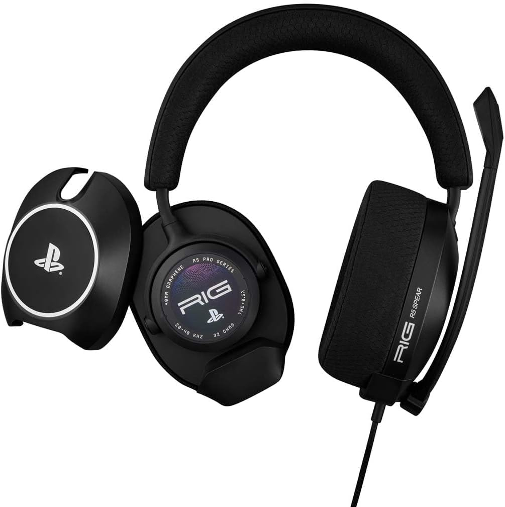 Fekete gamer fejhallgató mikrofonnal és PlayStation logóval.