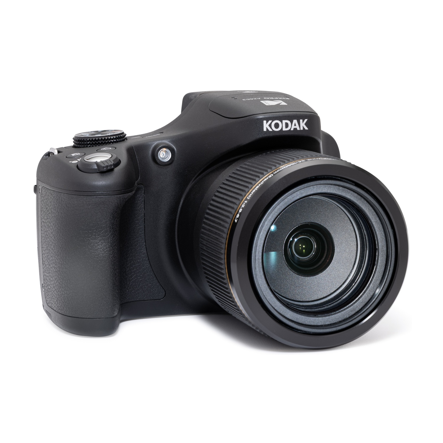 Una fotocamera digitale Kodak nera con obiettivo su sfondo bianco.