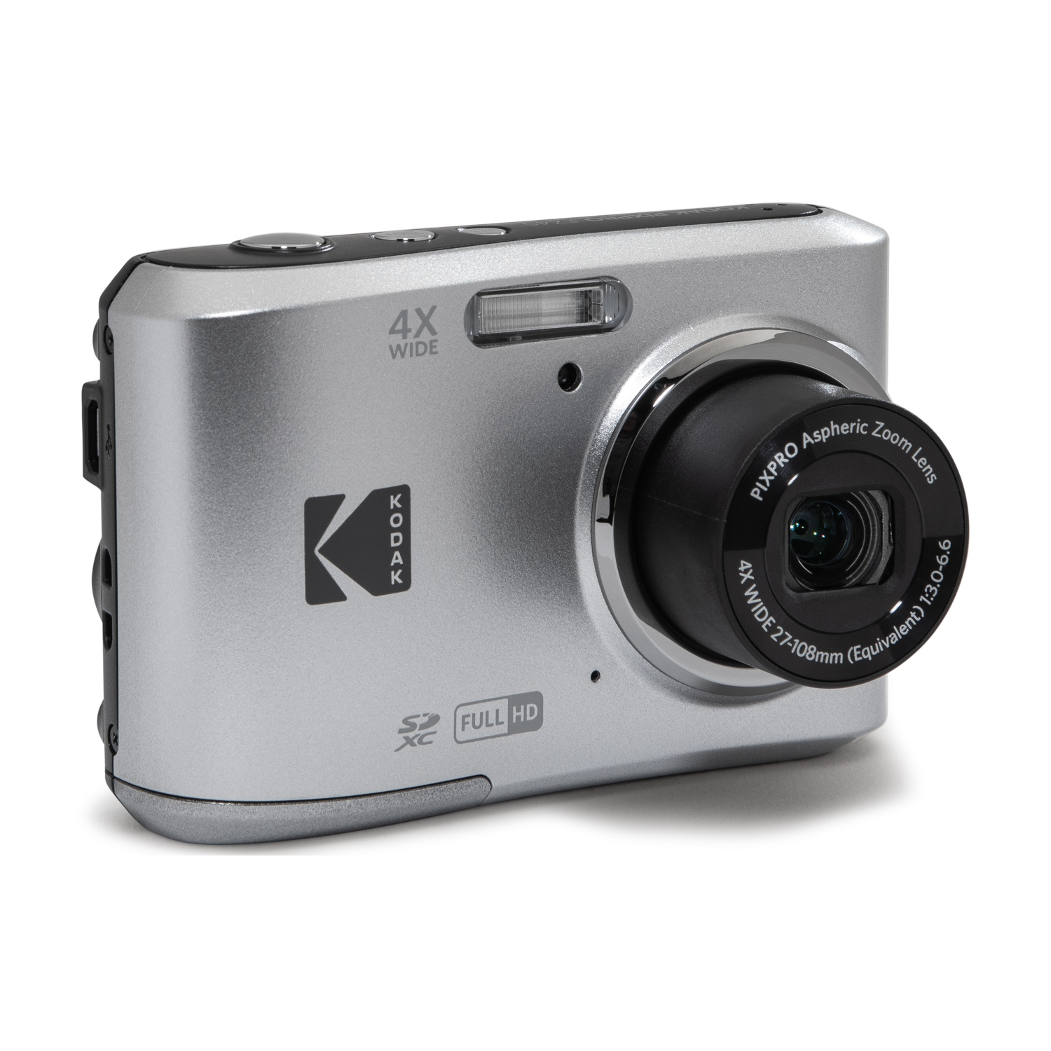 Una fotocamera digitale Kodak argentata con obiettivo grandangolare 4x e flash.