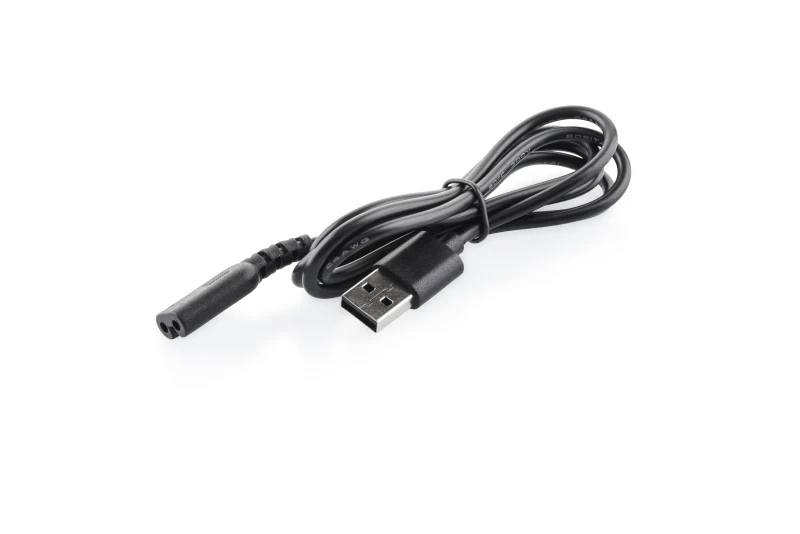 Fekete USB kábel USB-A csatlakozóval és kettős kerek csatlakozóval.