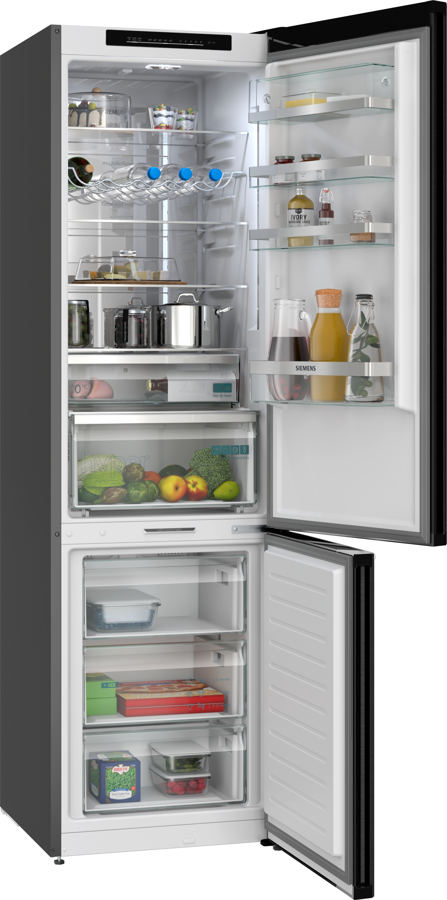 Ein offener Kühlschrank mit Lebensmitteln, darunter Gemüse, Obst, Getränke und Kuchen.