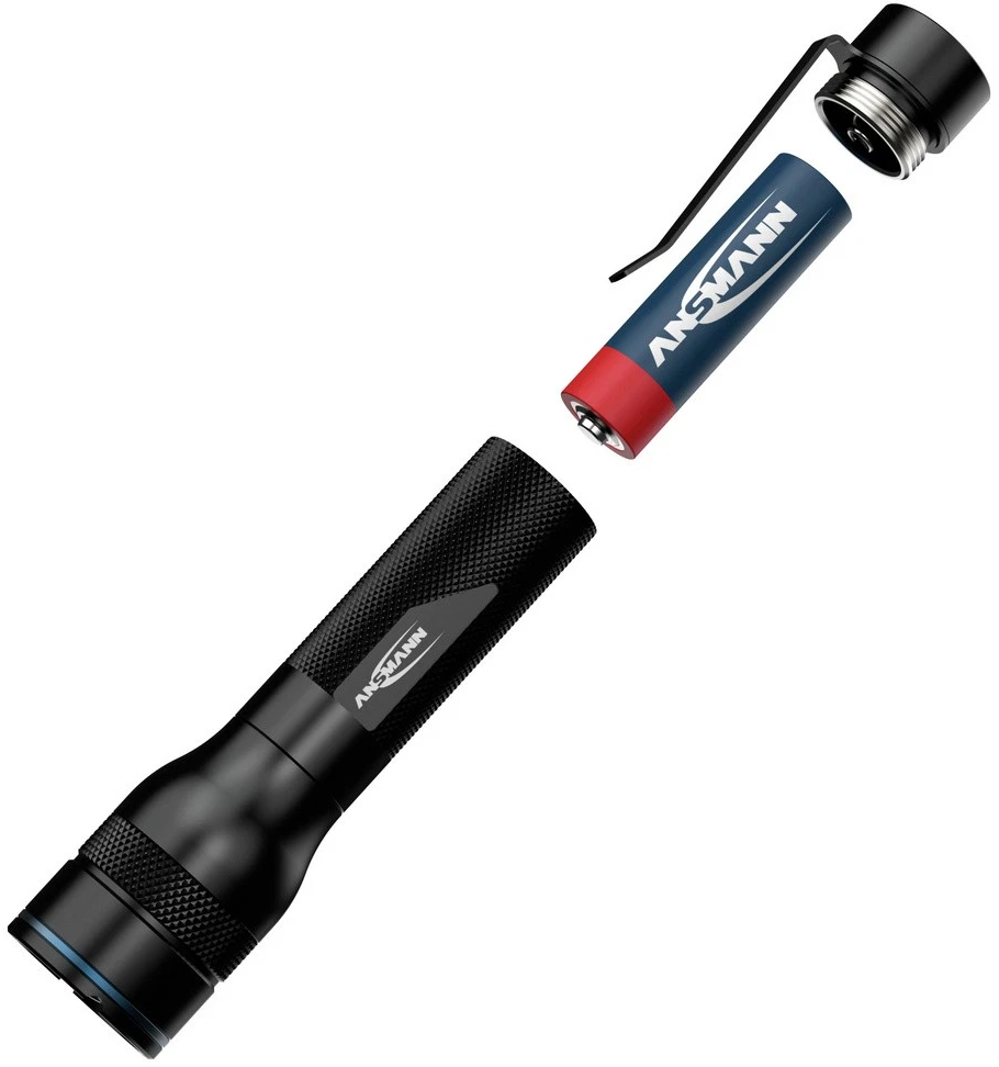 Schwarze Taschenlampe mit einer herausnehmbaren Batterie und Kappe.