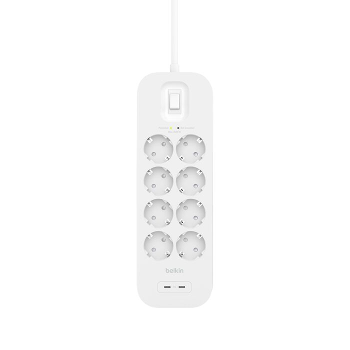 Fehér elosztó 8 konnektorral, kapcsolóval, USB-C portokkal és Belkin logóval.