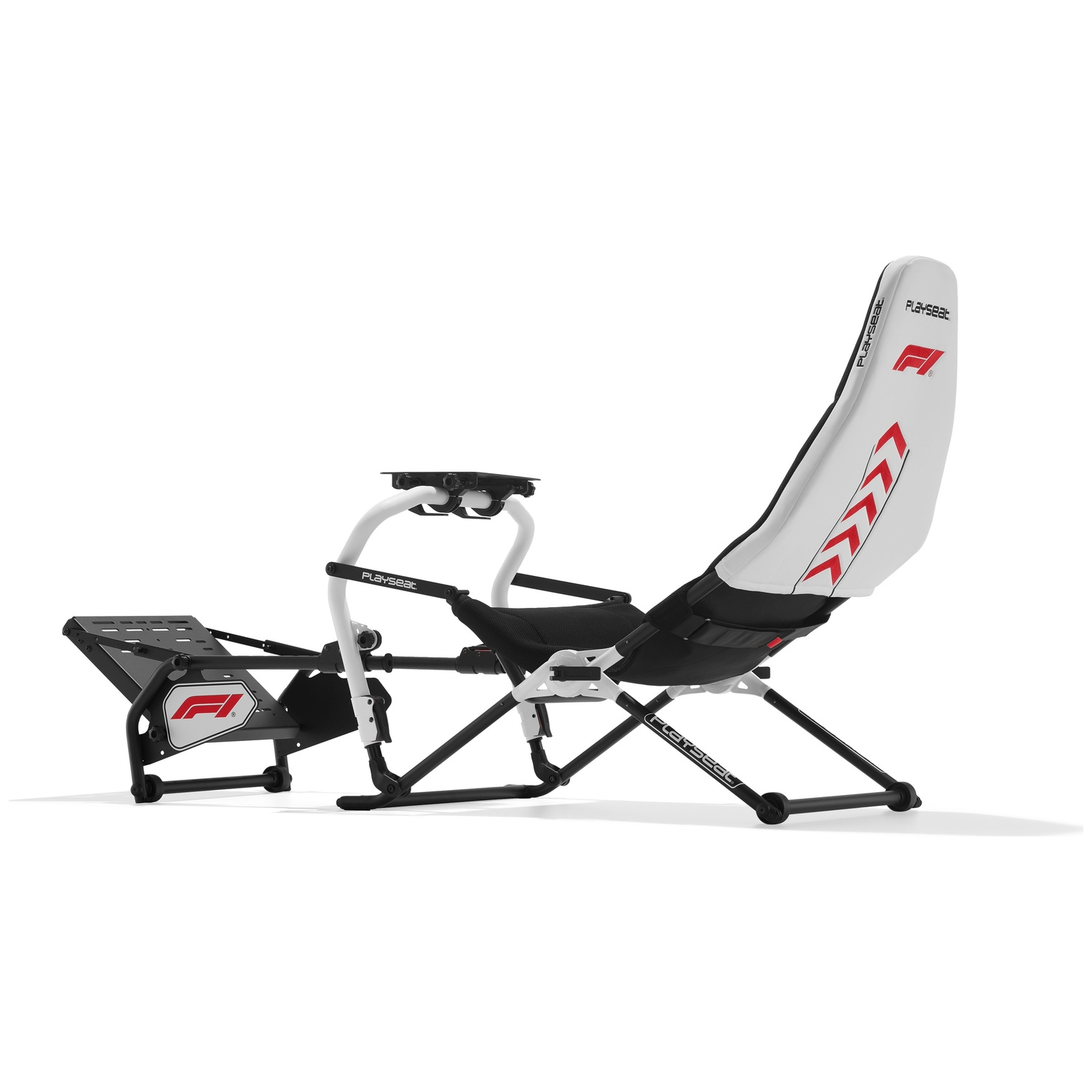 Un fauteuil blanc de simulateur de course F1 avec des accents noirs et un repose-pieds.